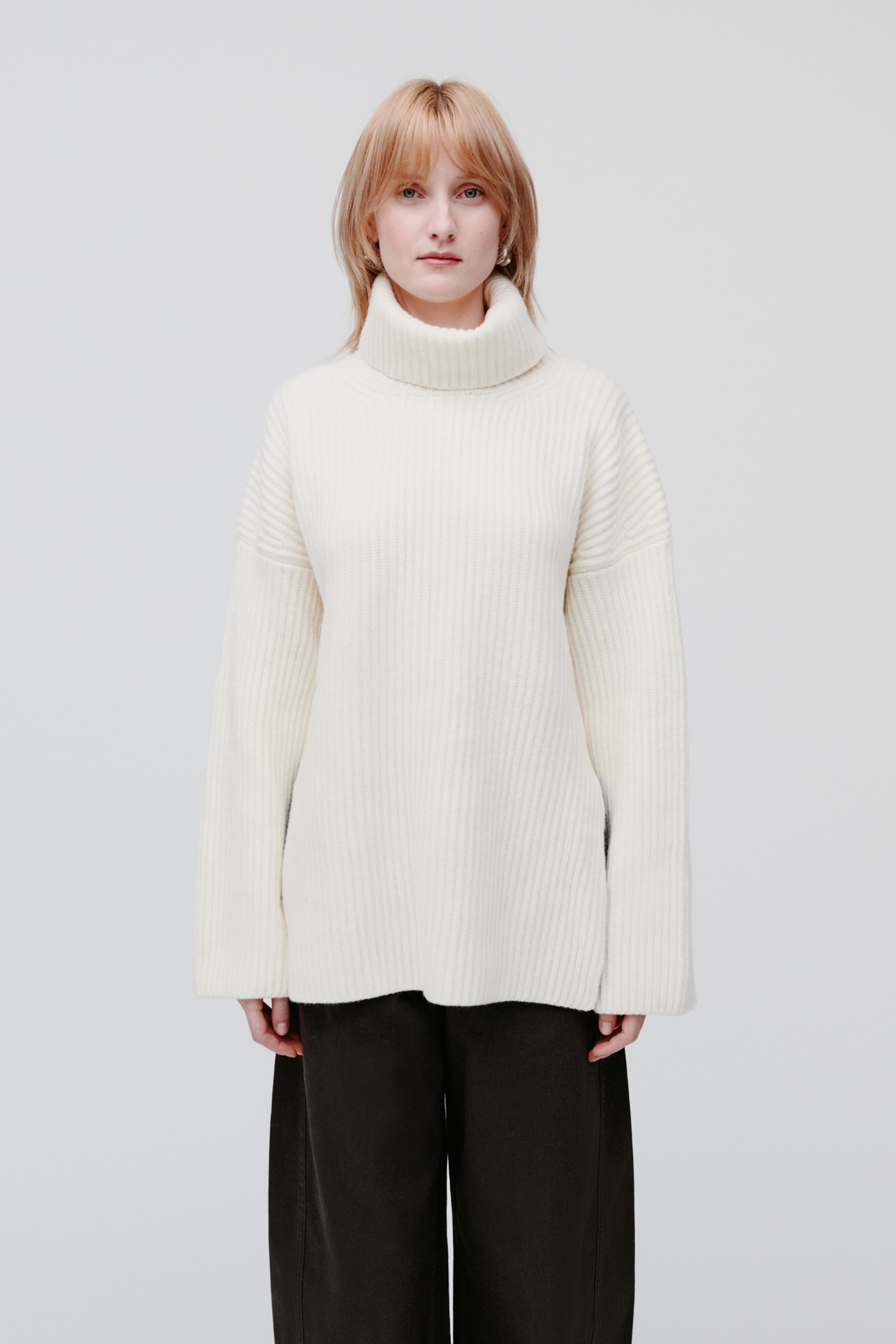 KYOMI Pullover LOOKBOOK FRONT 30600509-WH020