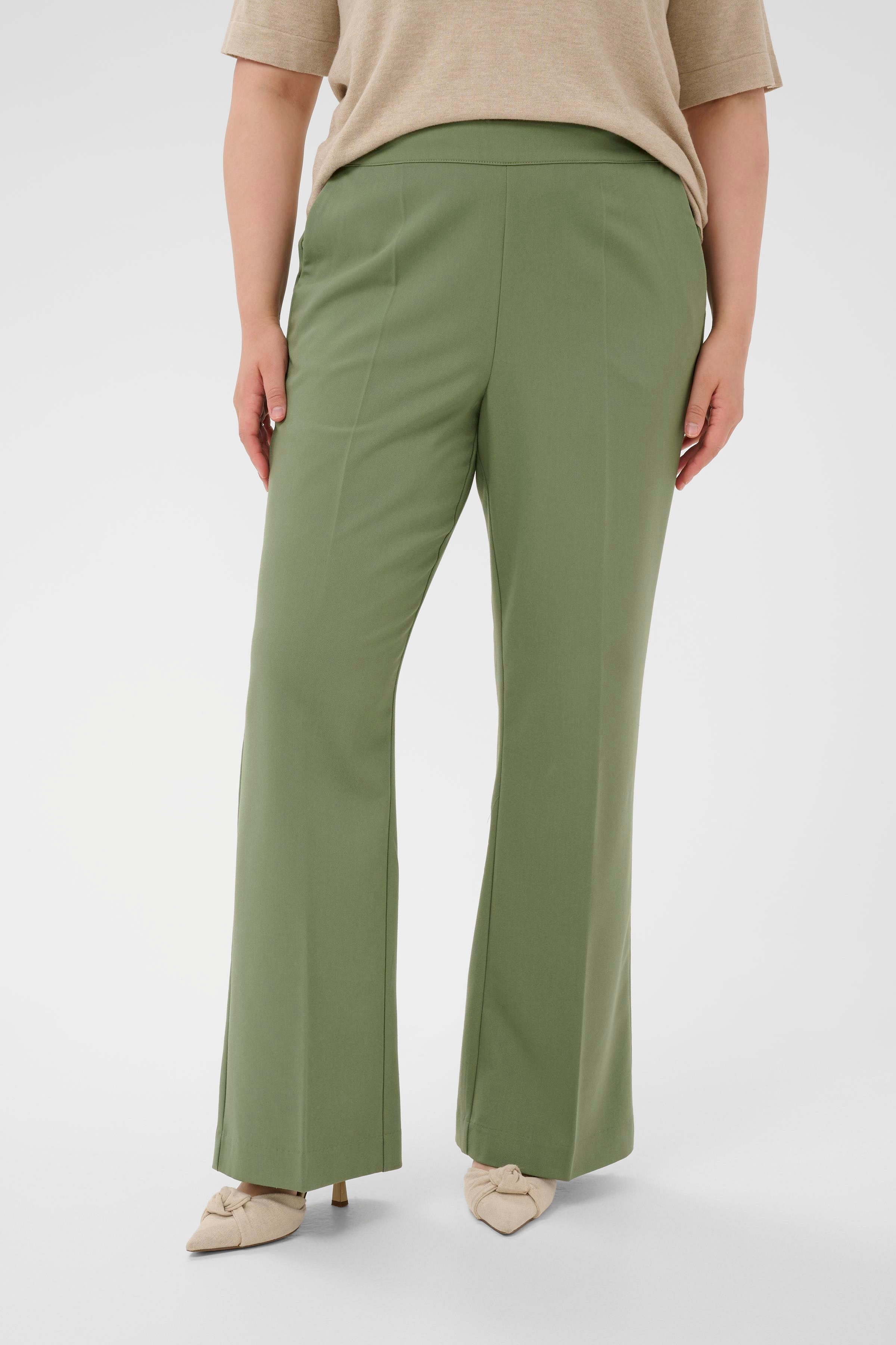 KCsakira Flared Broek LOOKBOOK FRONT 10582588-176212