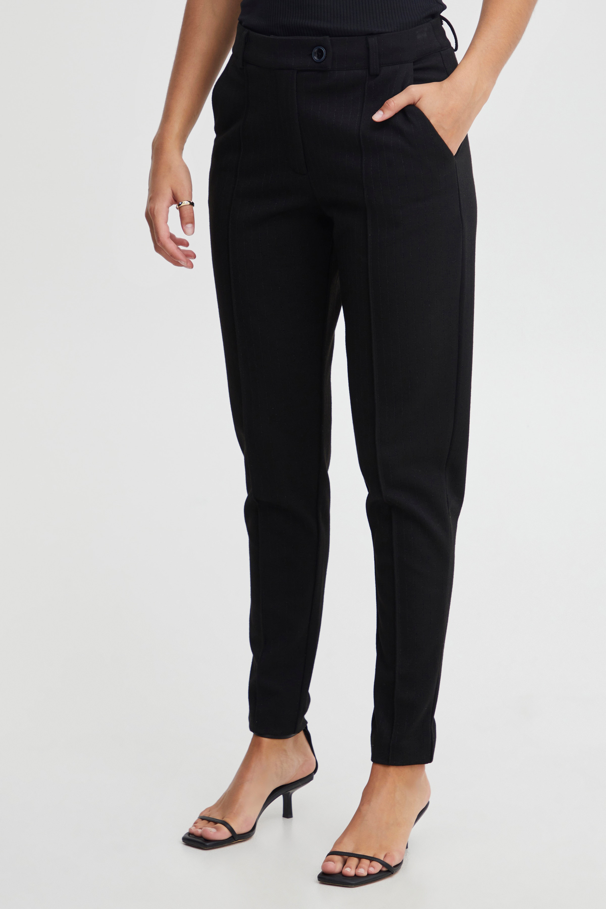 KateIH Glitz Pinstripe Casual buks LOOKBOOK FRONT 20117802-194008