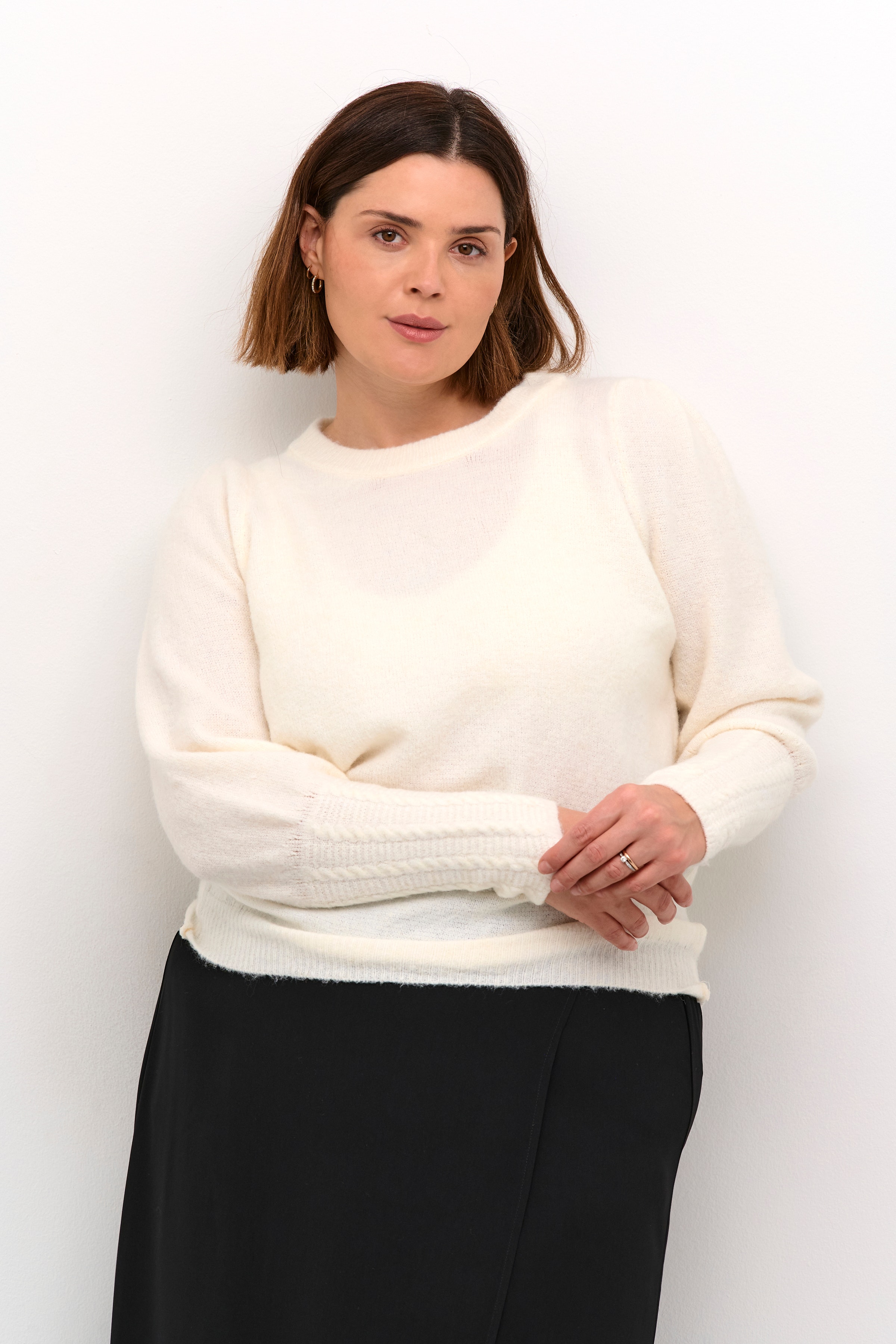 KCamalia Pullover LOOKBOOK FRONT 10582714-110602