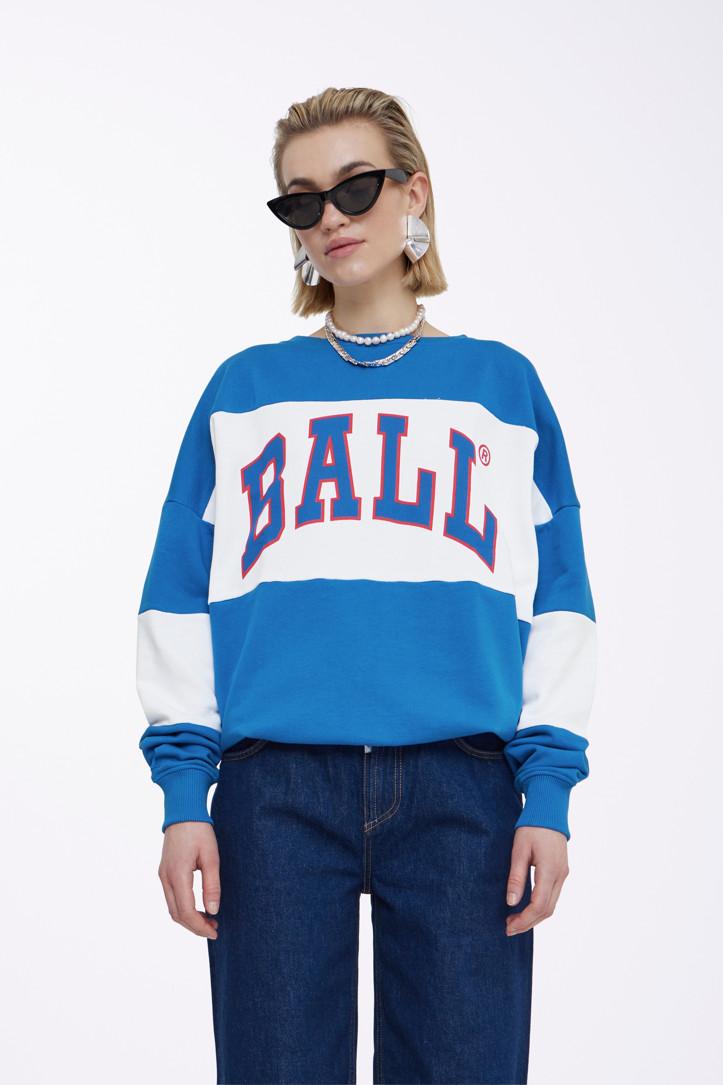 J. ROBINSON SWEATSHIRT LOOKBOOK FRONT 50400046-114601