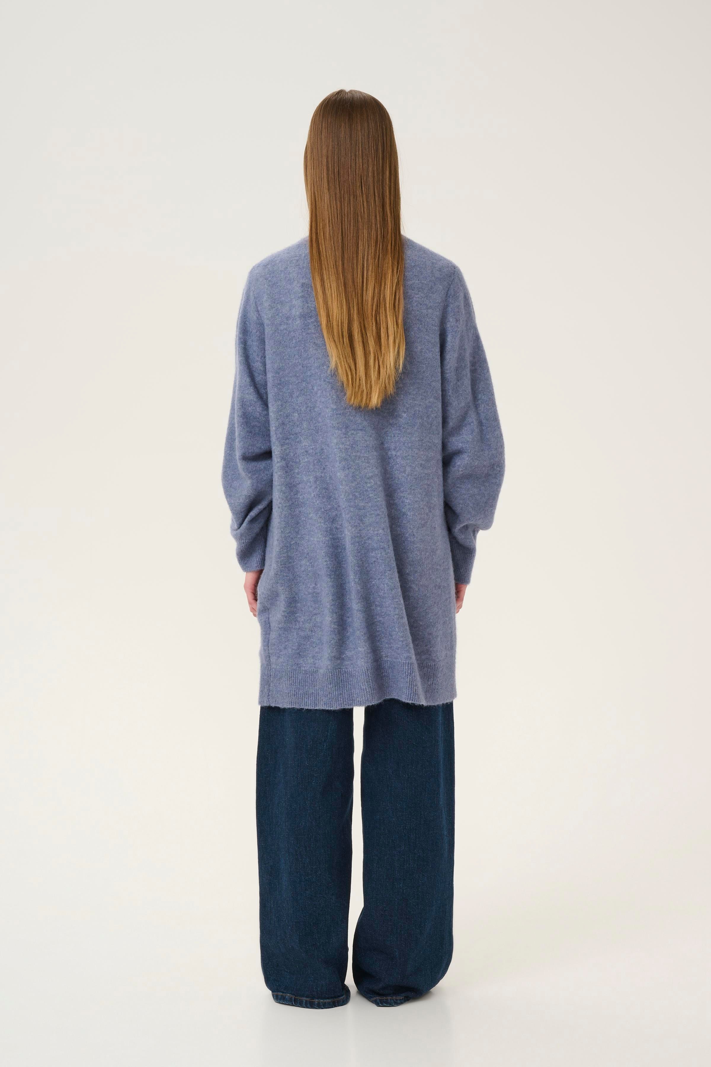 GuniIW Cardigan LOOKBOOK BACK 30111023-173912