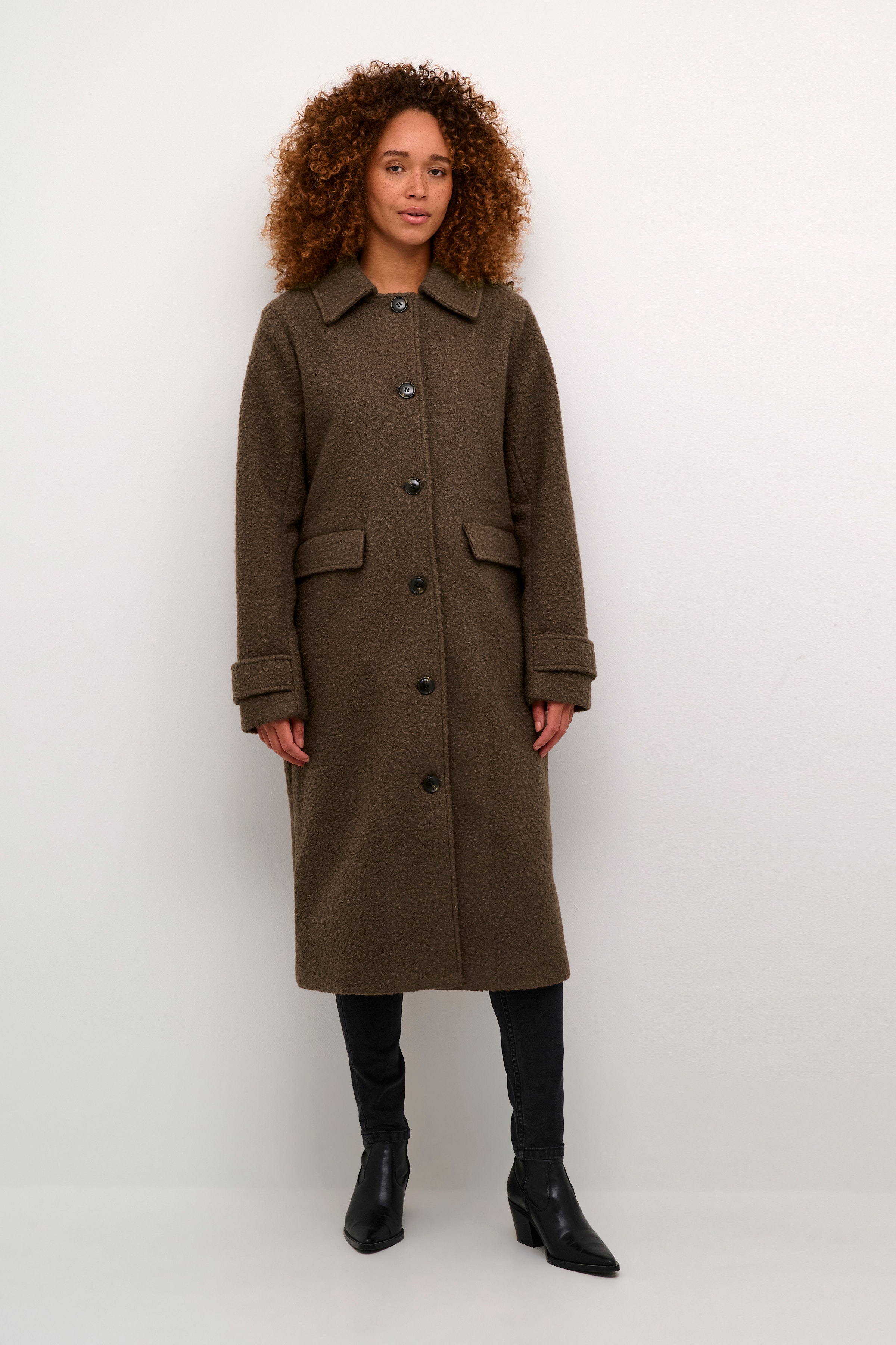 KAannelise Coat LOOKBOOK FRONT 10508770-191118