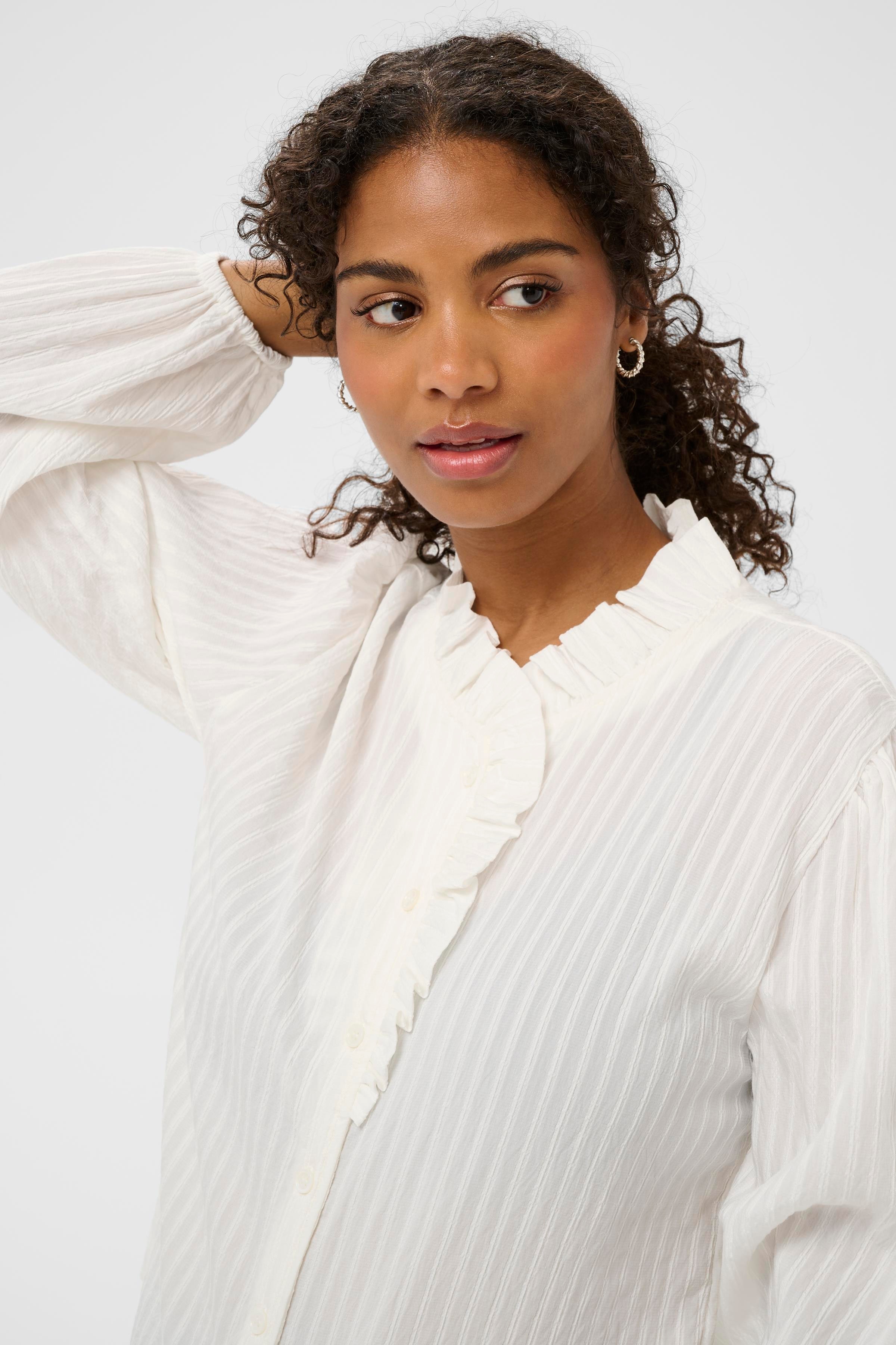 KAsuma Skjorte LOOKBOOK DETAIL 10511174-110602