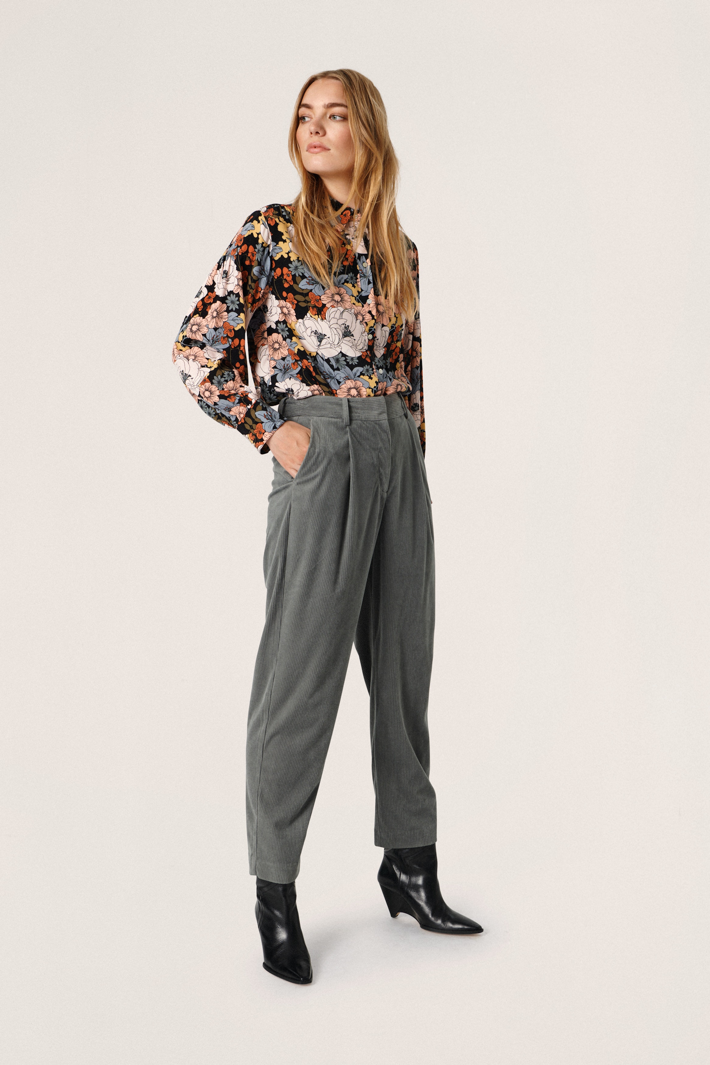 SLForrest Broek LOOKBOOK FRONT 30406309-185105