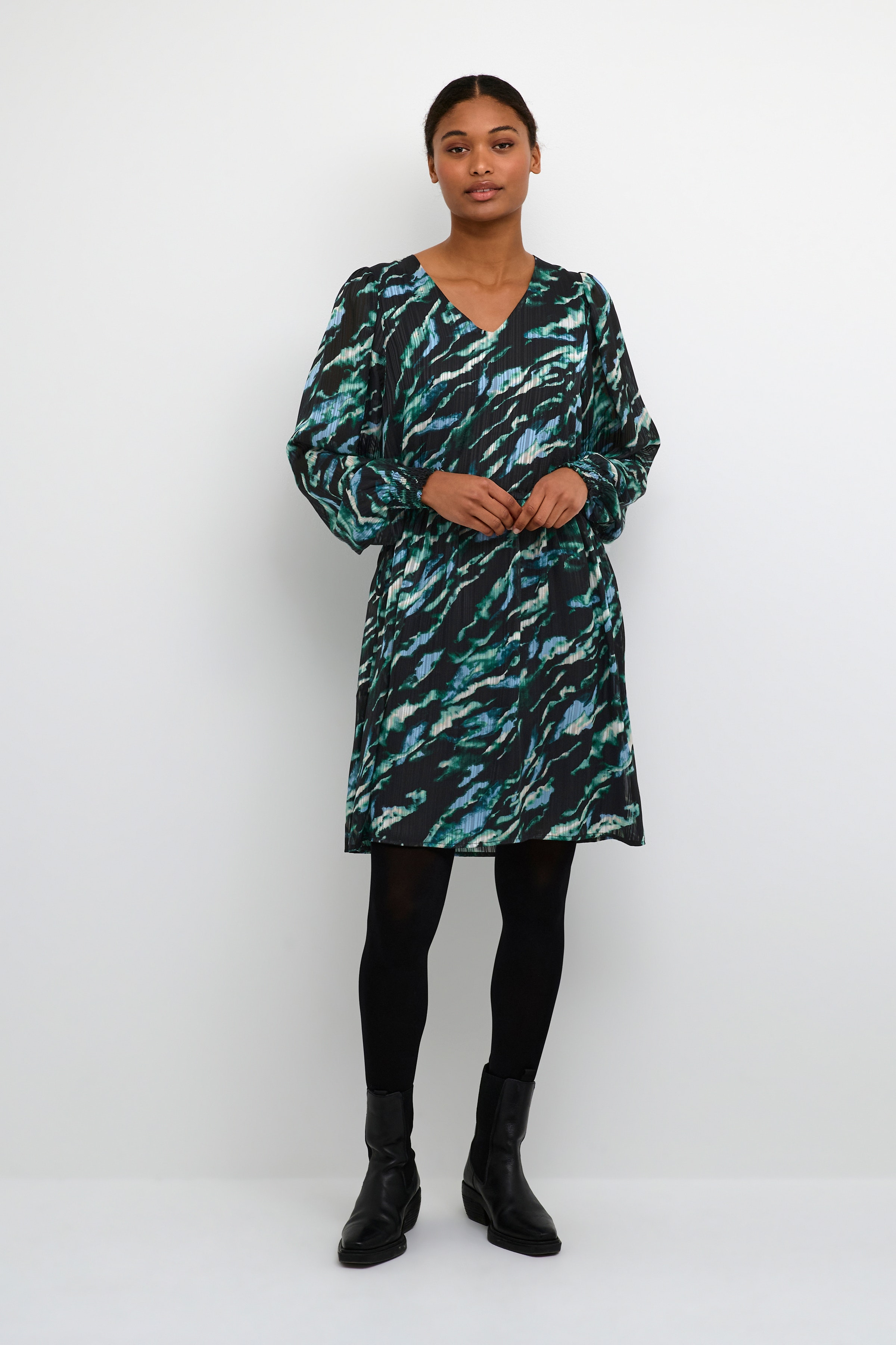 KAchucky Jurk LOOKBOOK FRONT 10508128-105180