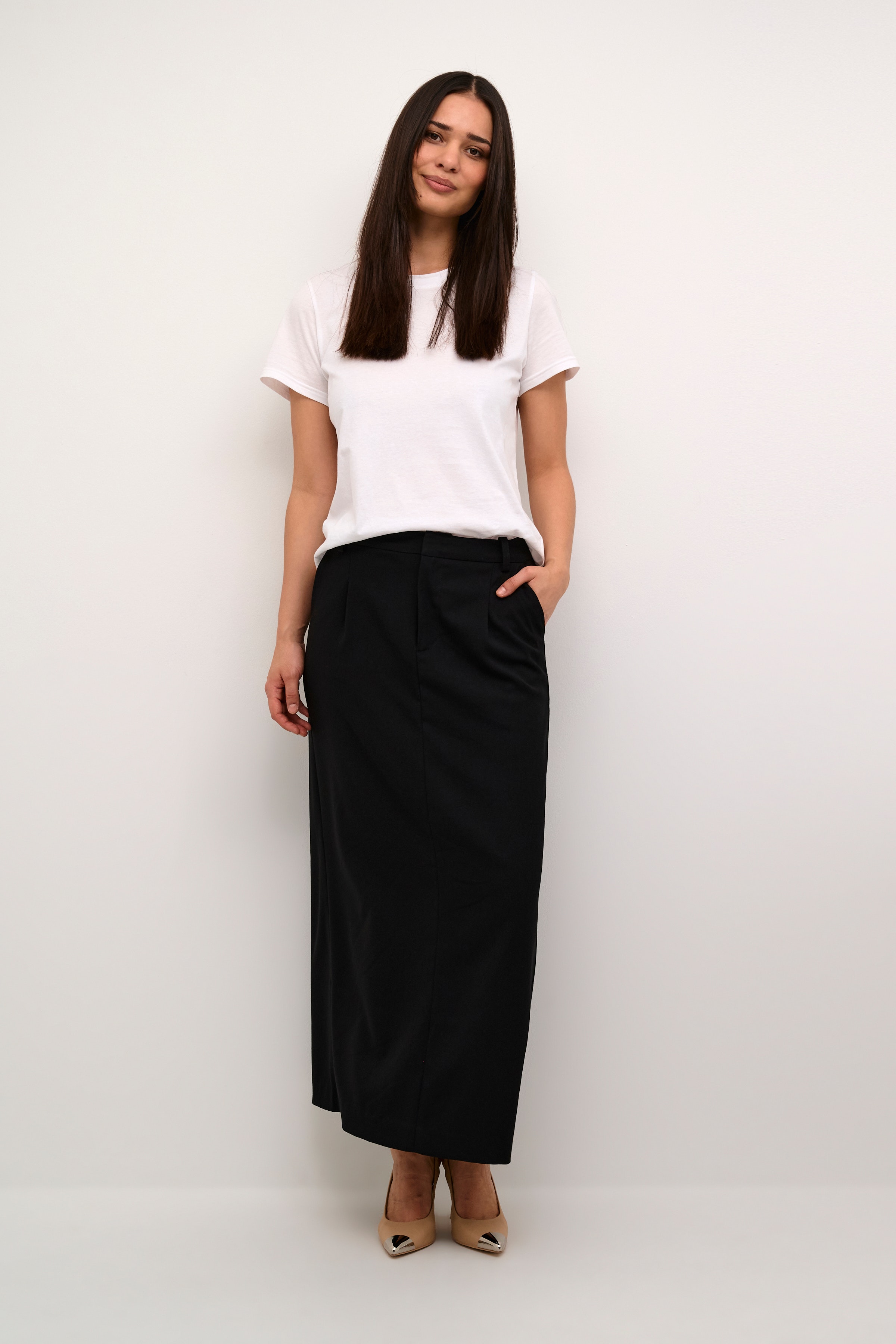 KAmerle Skirt LOOKBOOK FRONT 10509171-100121