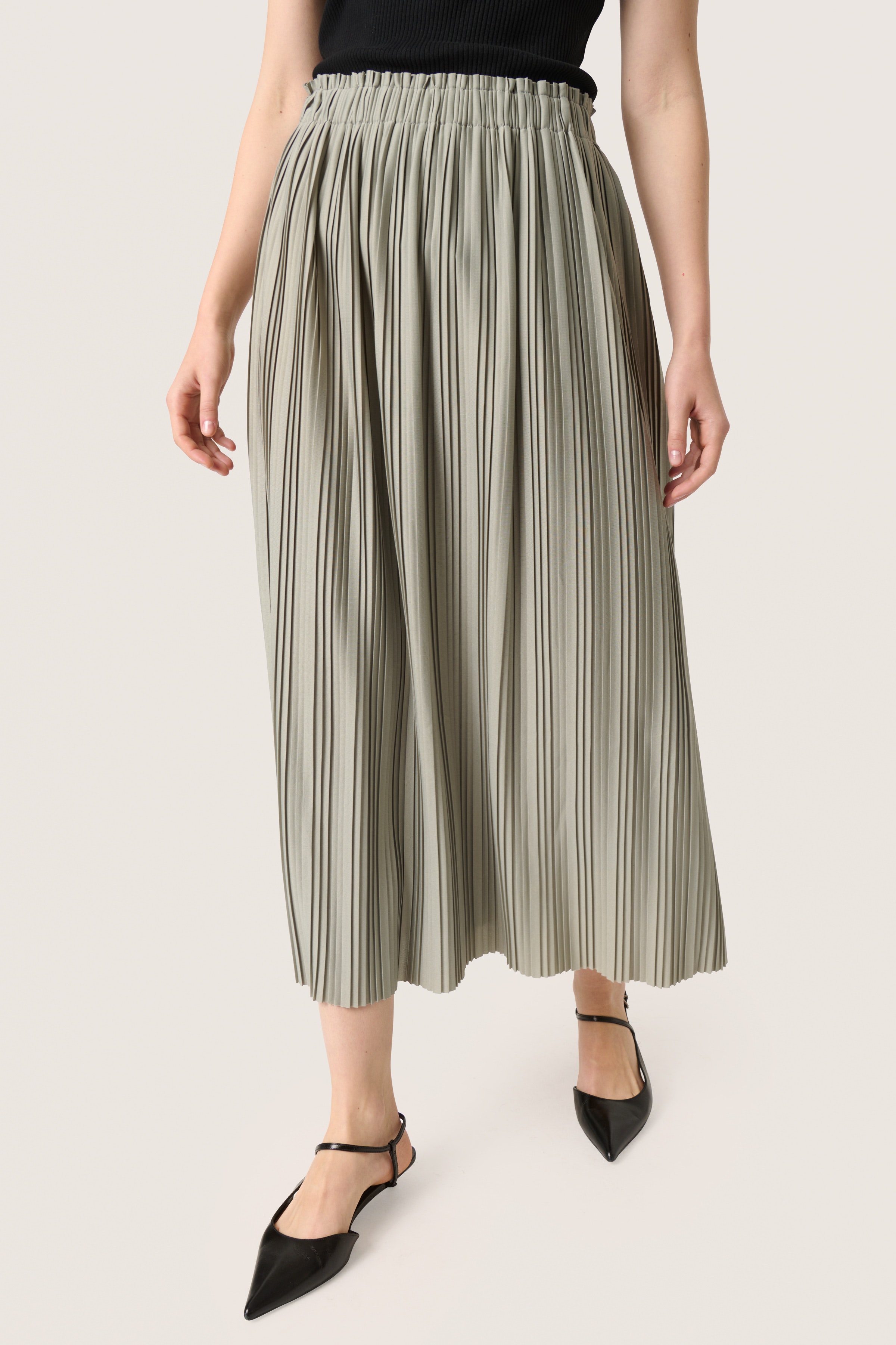 SLSivone Pleated Skirt LOOKBOOK FRONT 30408001-176206