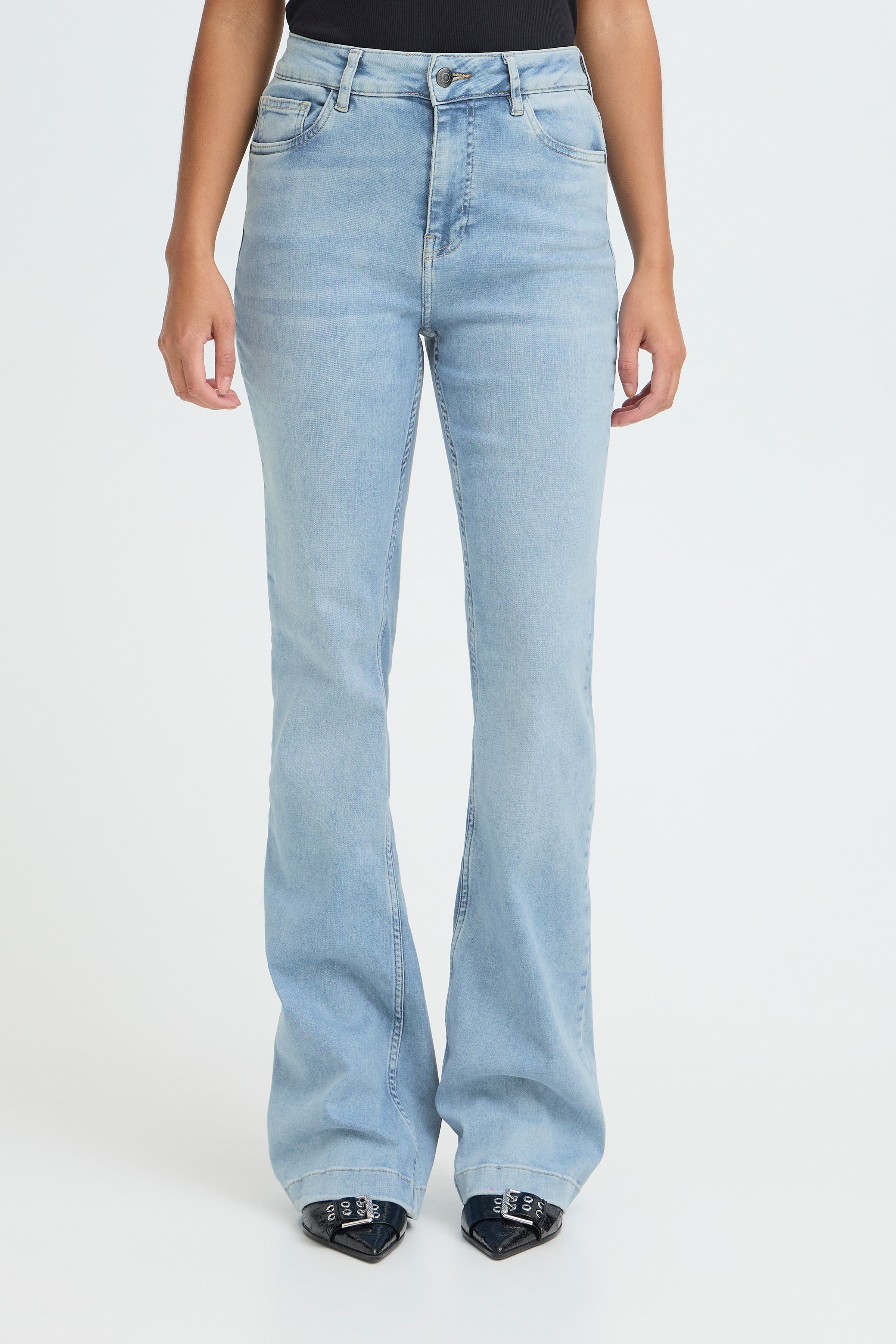 PZBECCA UHW Bootcut Leg LOOKBOOK FRONT 50207285-200008