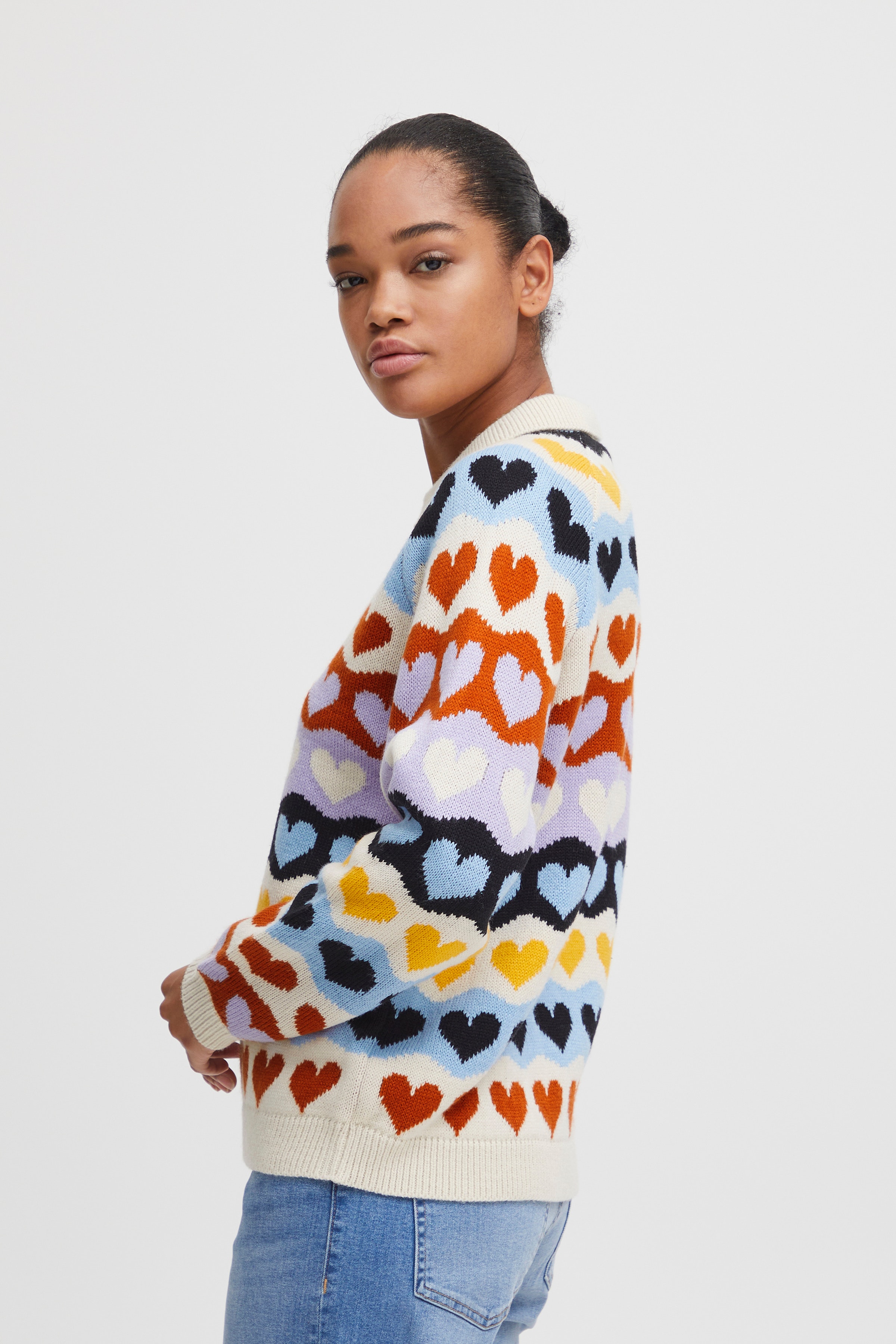 IHARTHY Pullover LOOKBOOK FRONT 20119283-200681