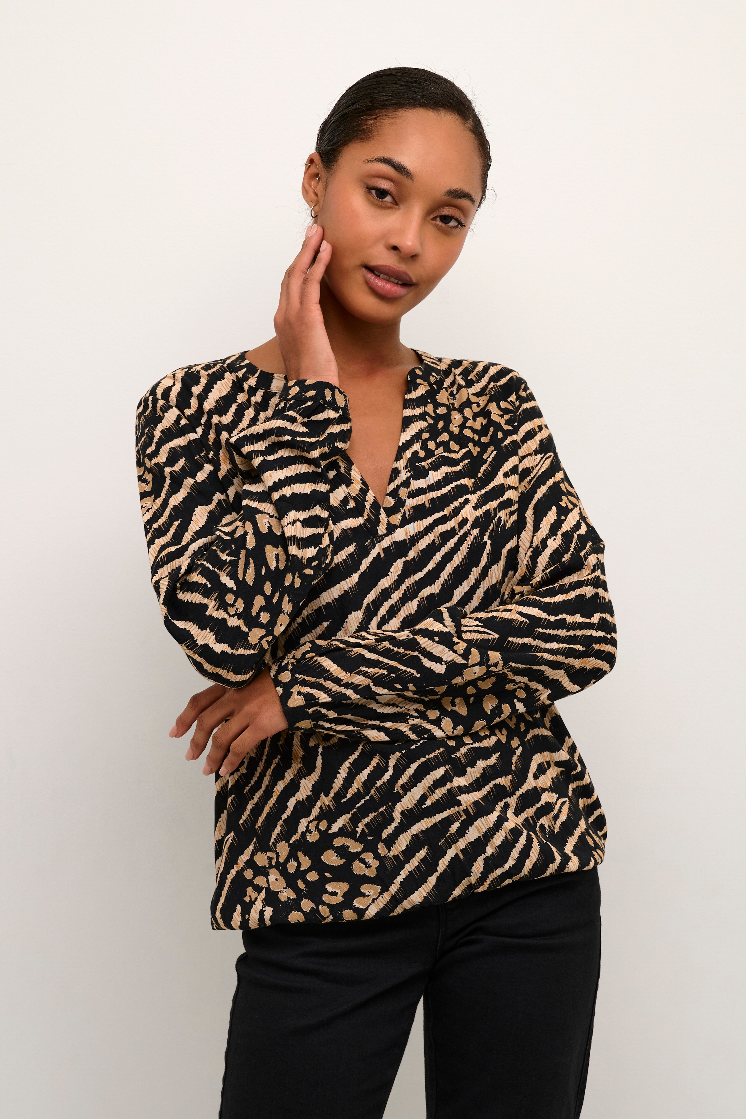 KAditte Top LOOKBOOK FRONT 10507919-104859