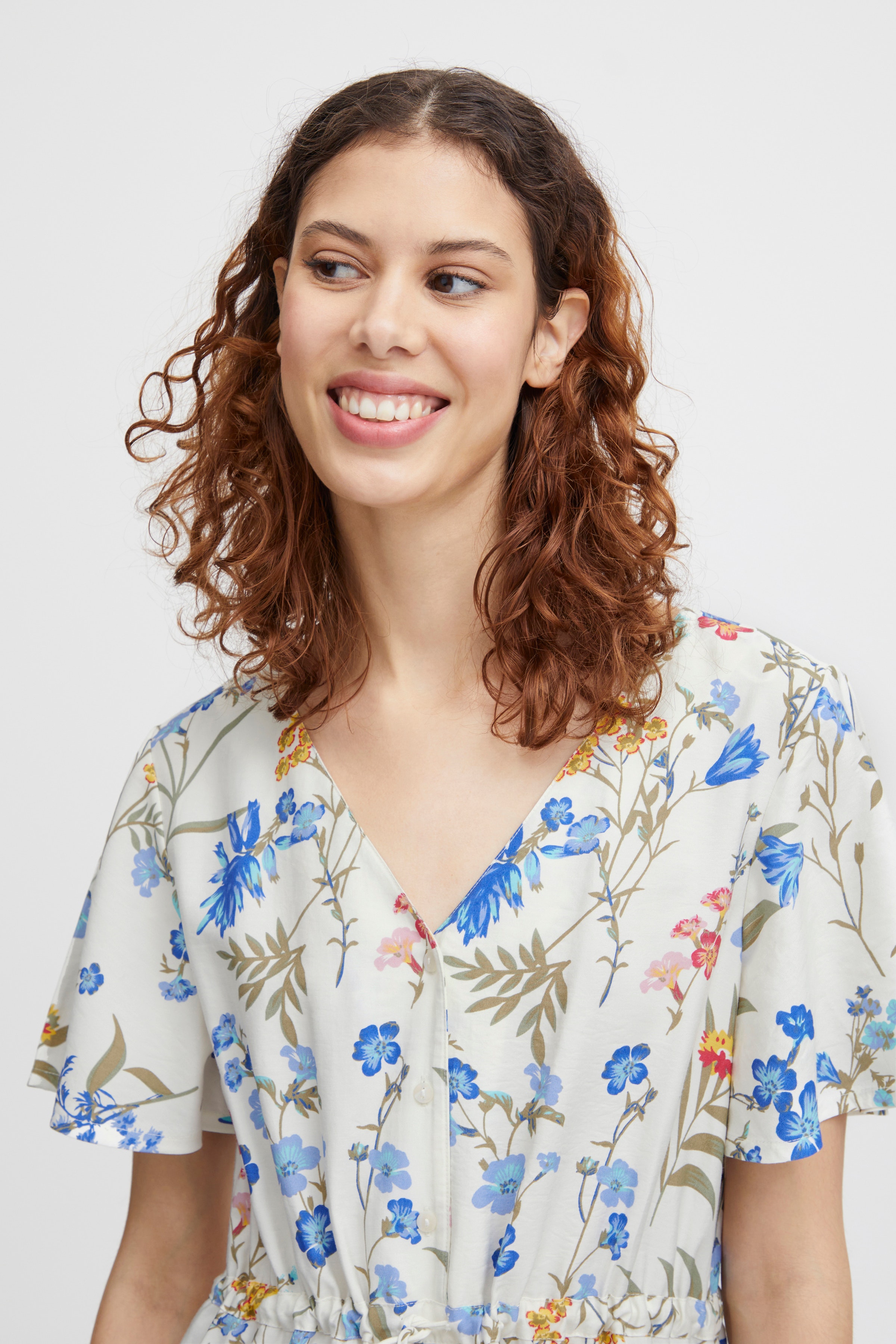 BYIMILDA Kjole LOOKBOOK DETAIL 20815090-202911