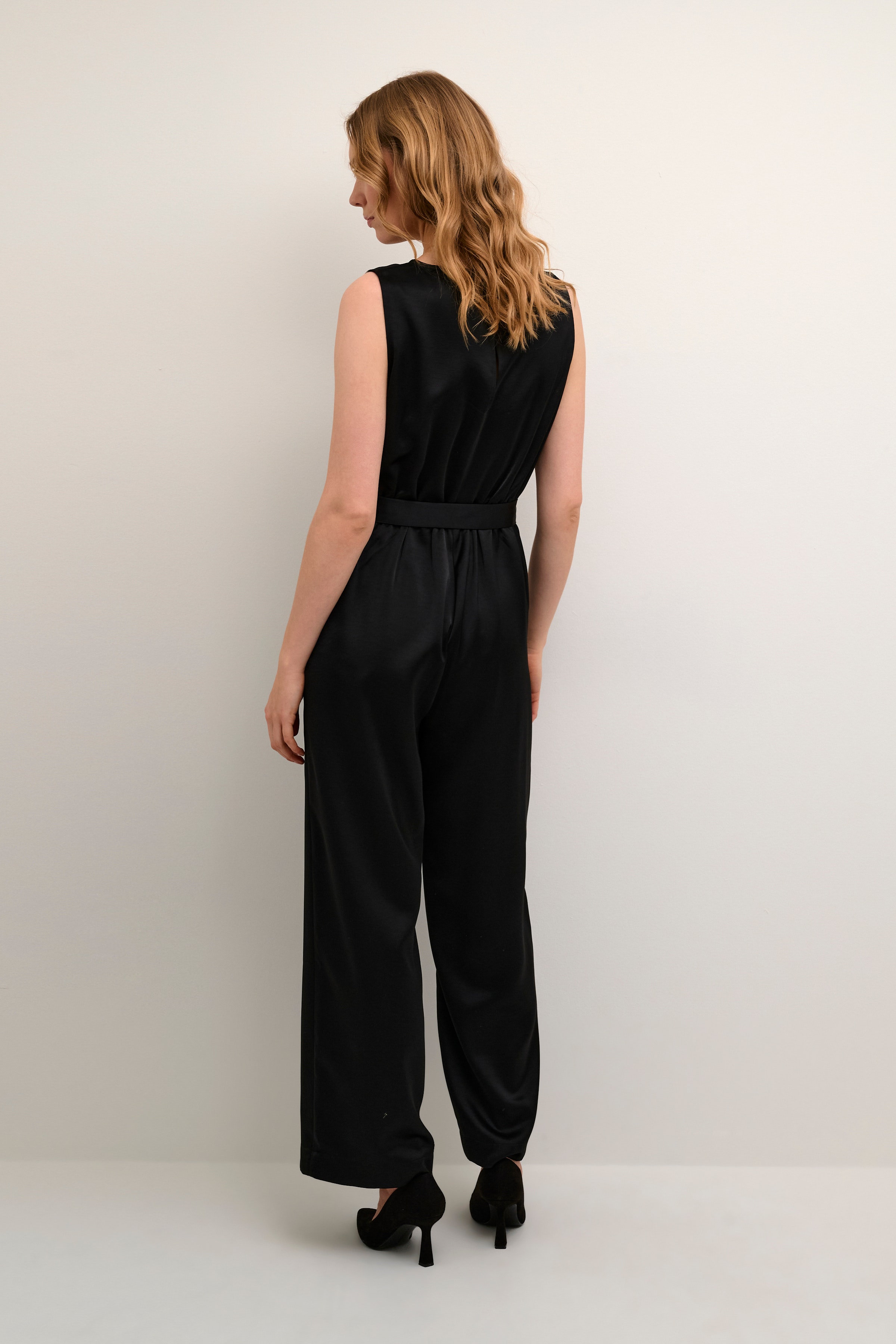 CRCocamia Overall LOOKBOOK BACK 10612045-100120