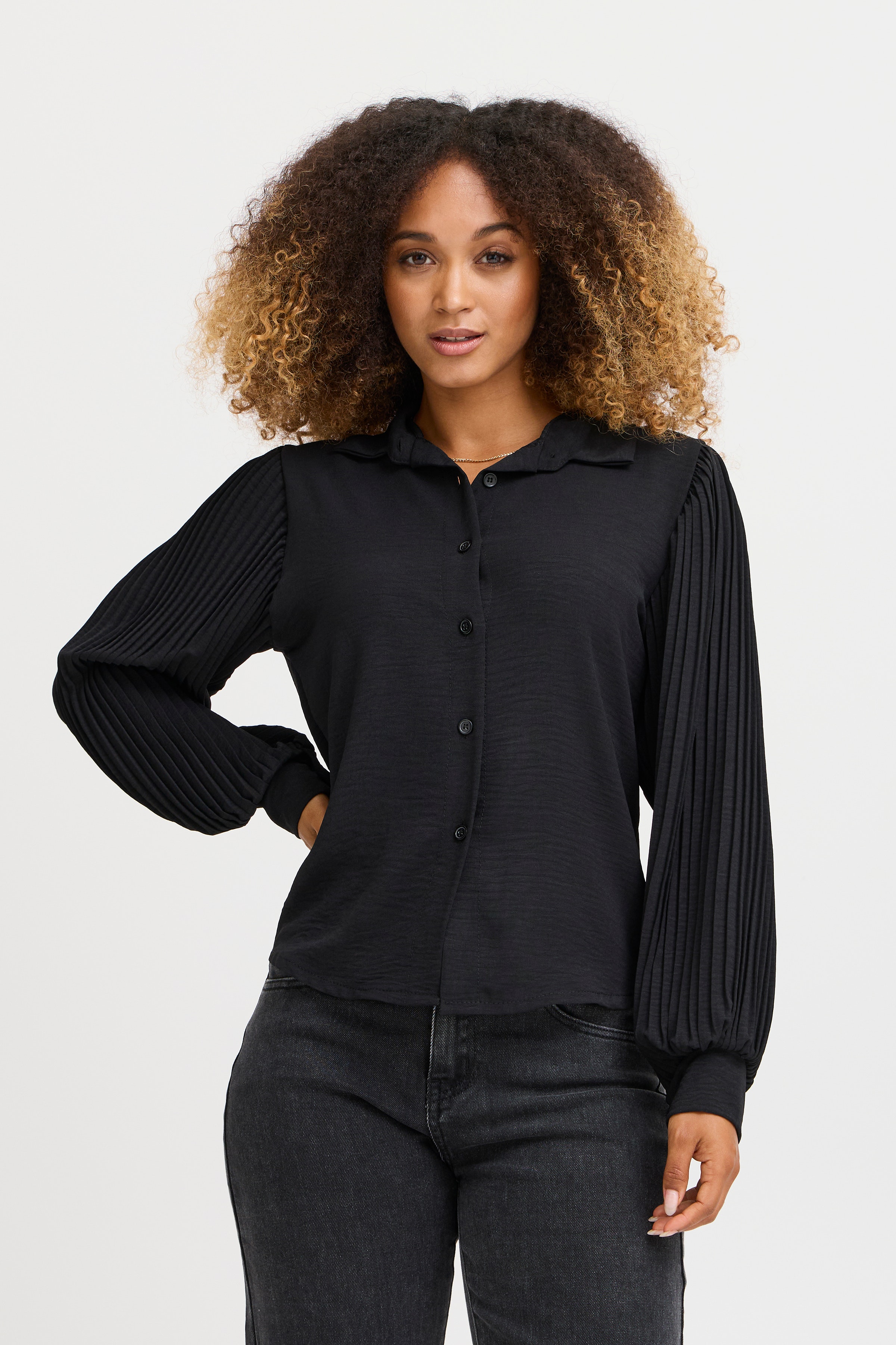 SBBELMO Bluse LOOKBOOK FRONT 22100816-190303
