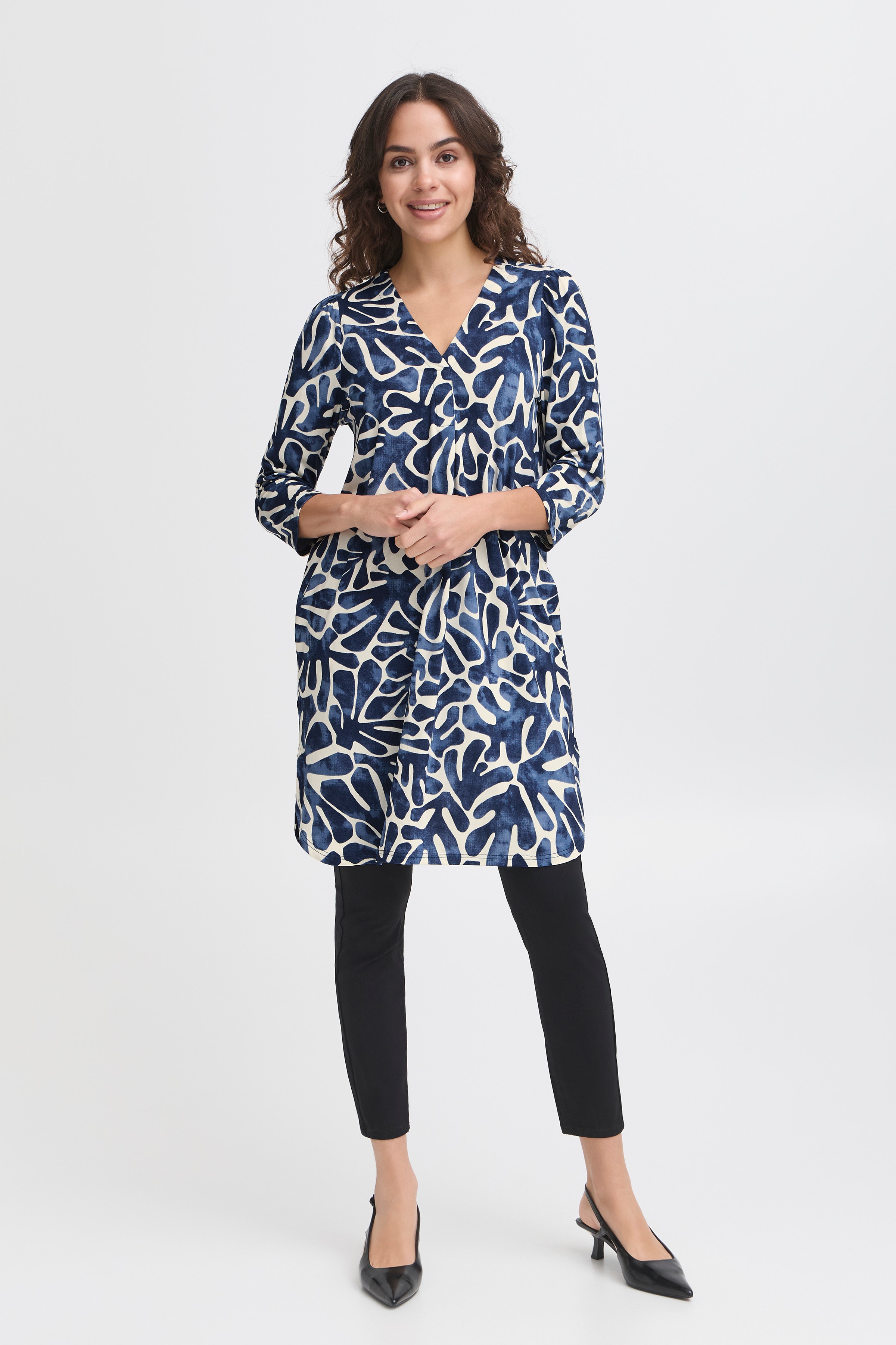 FRSEEN Tunic LOOKBOOK FRONT 20612138-204670