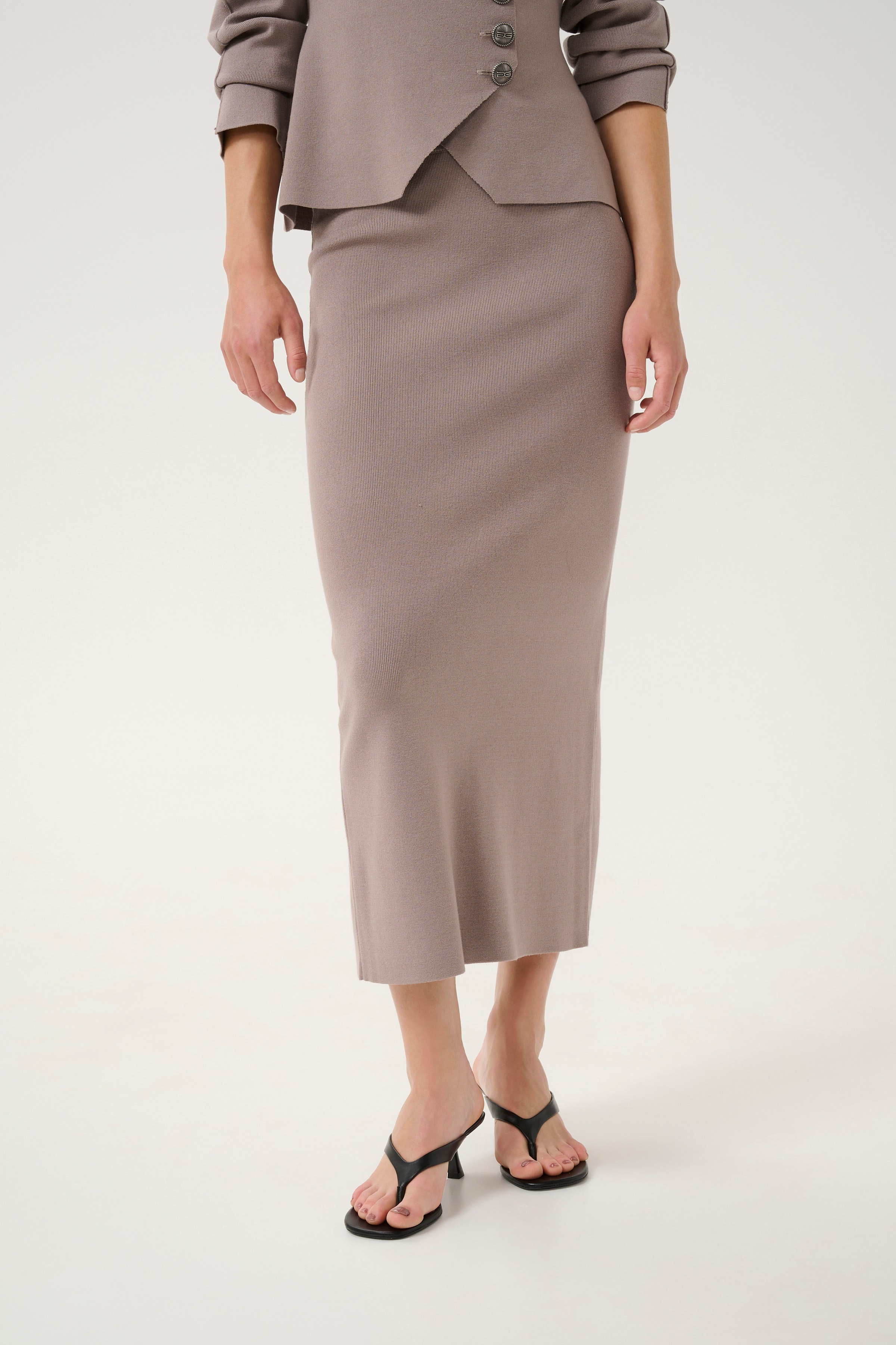 GZtalla Rok LOOKBOOK FRONT 10909997-170207