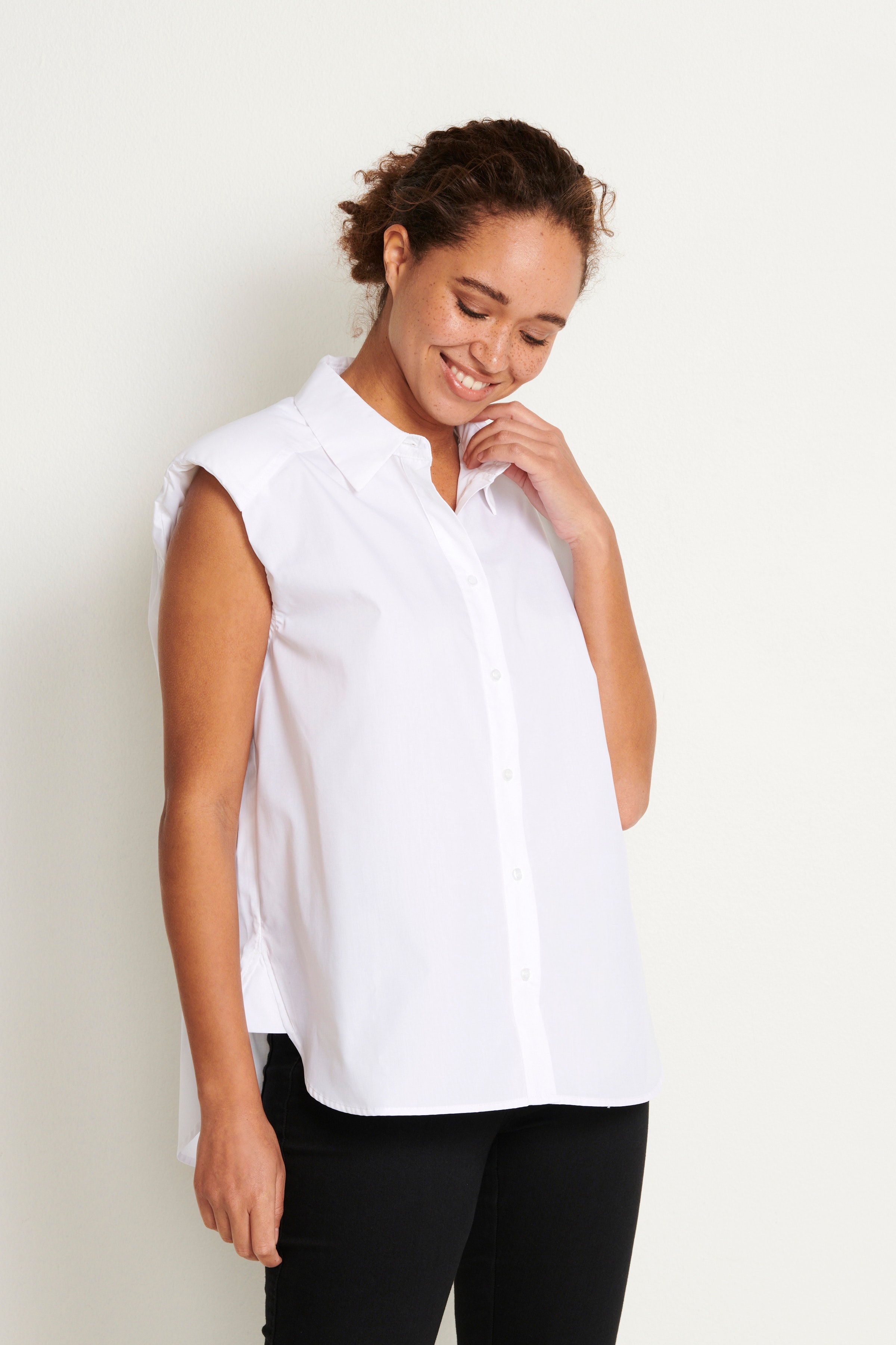 KAbrianna Chemise LOOKBOOK FRONT 10506408-110601