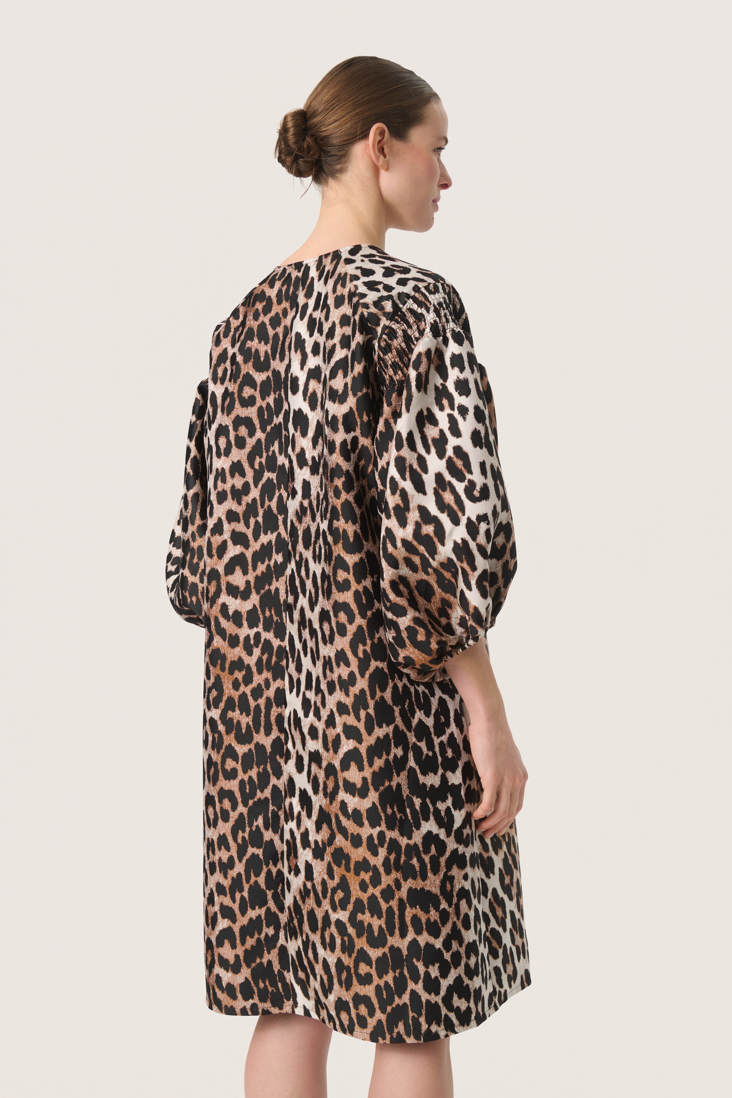 SLChiba leopard Klänning LOOKBOOK BACK 30407550-303053