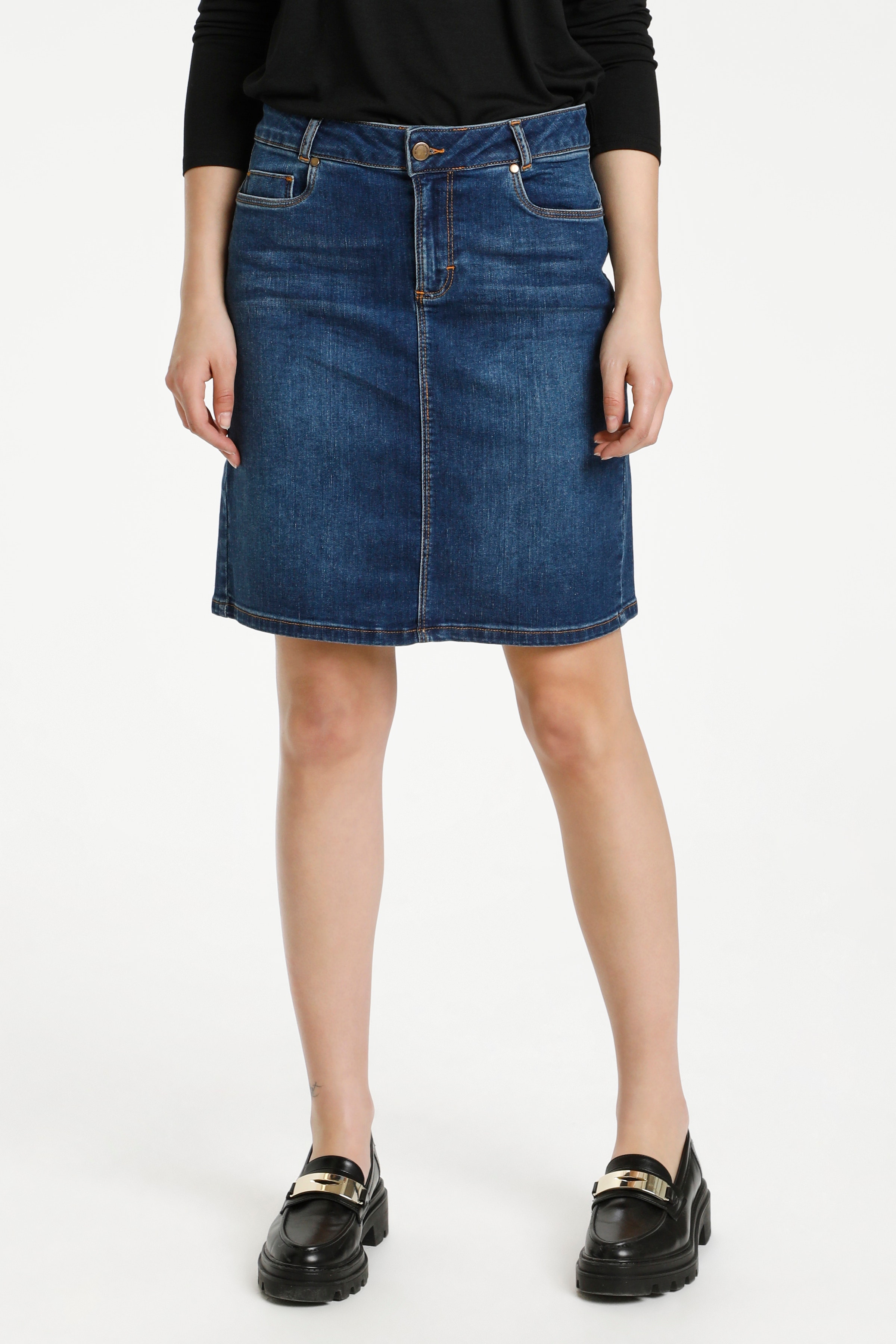 12 THE DENIM SKIRT LOOKBOOK FRONT 10703577-100056