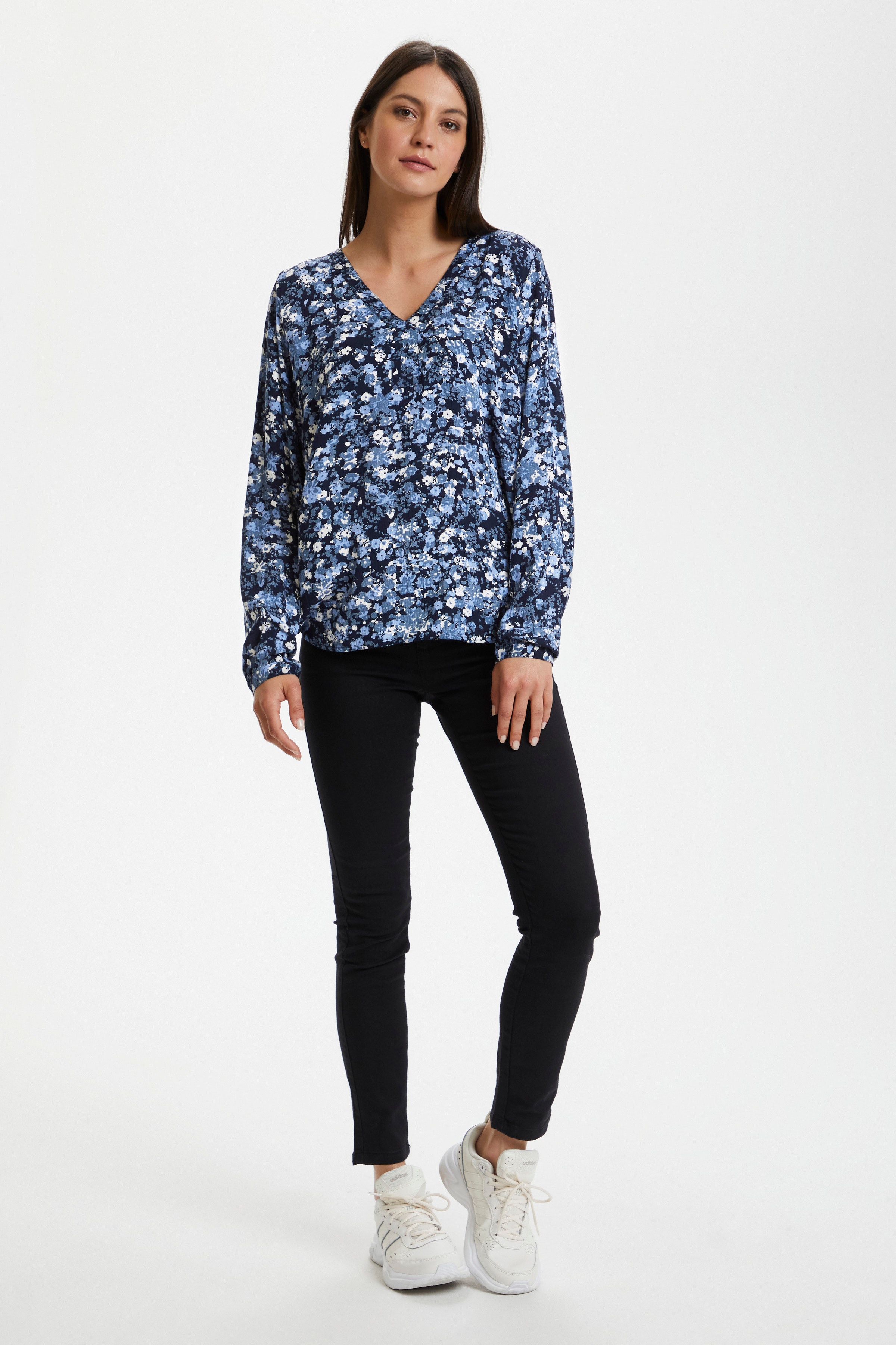 KAsia Långärmad blus LOOKBOOK FRONT 10505701-101927