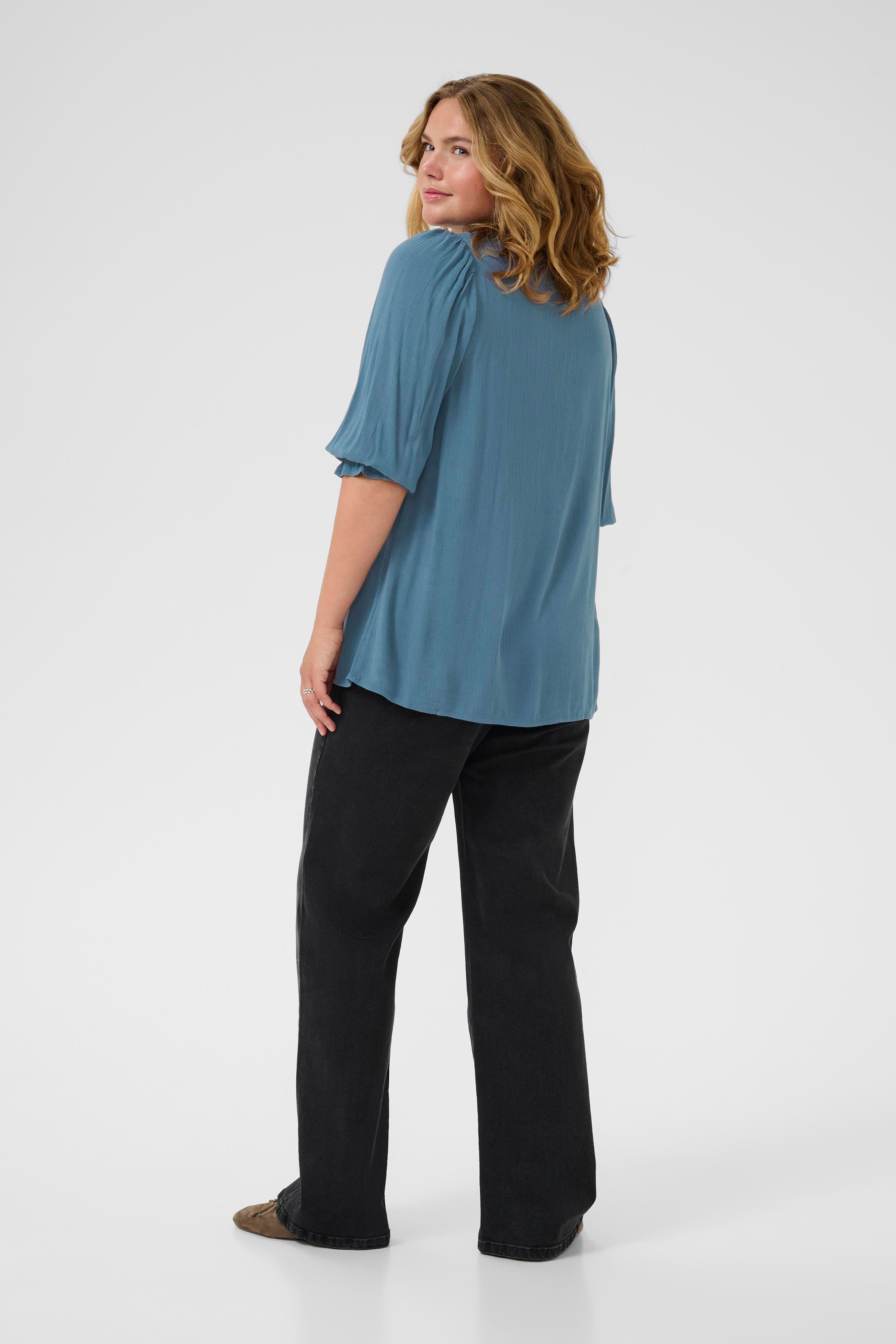 KCkiv Blus LOOKBOOK FRONT 10583715-184028