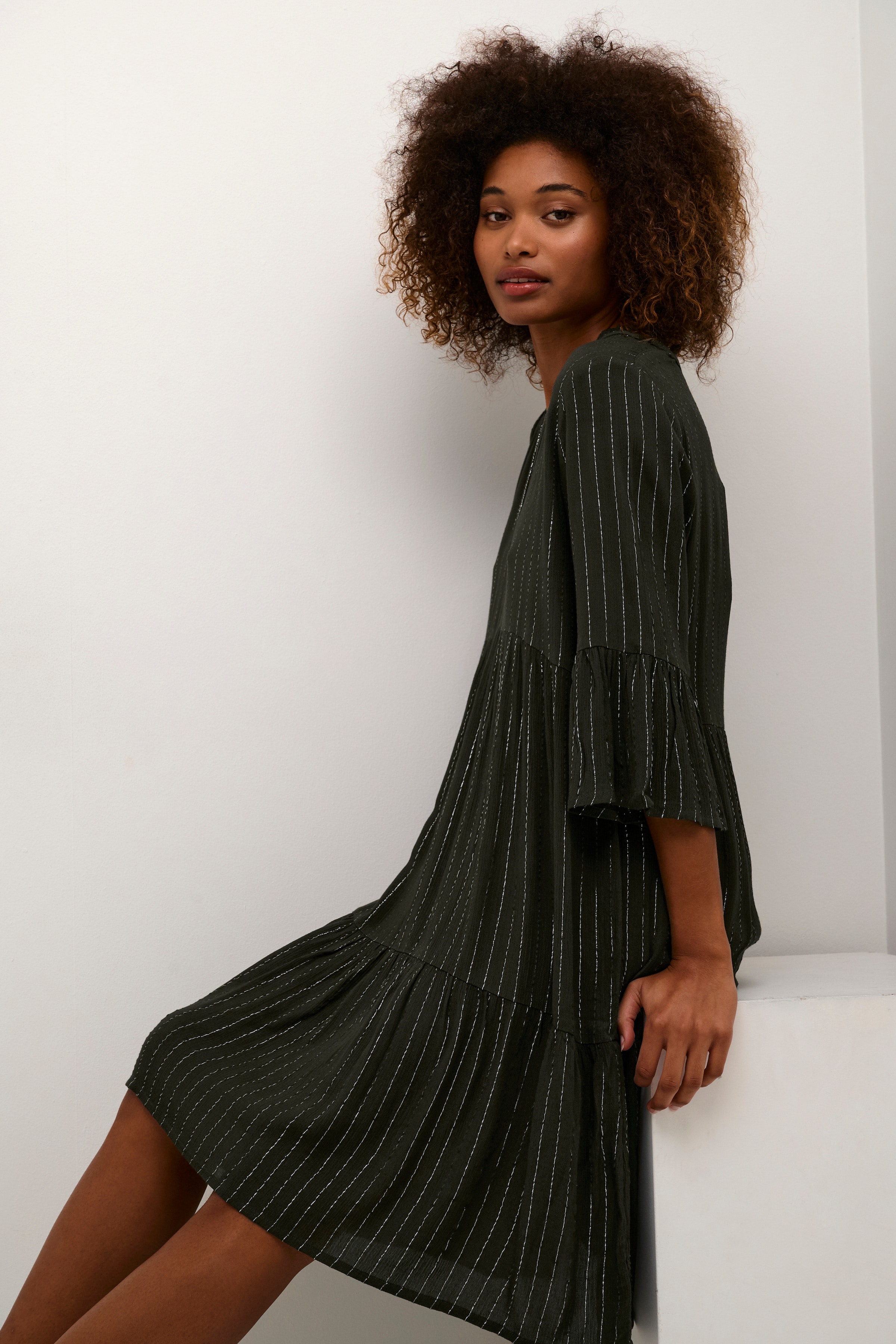 KAliv Glimmerkjole LOOKBOOK DETAIL 10552164-105095