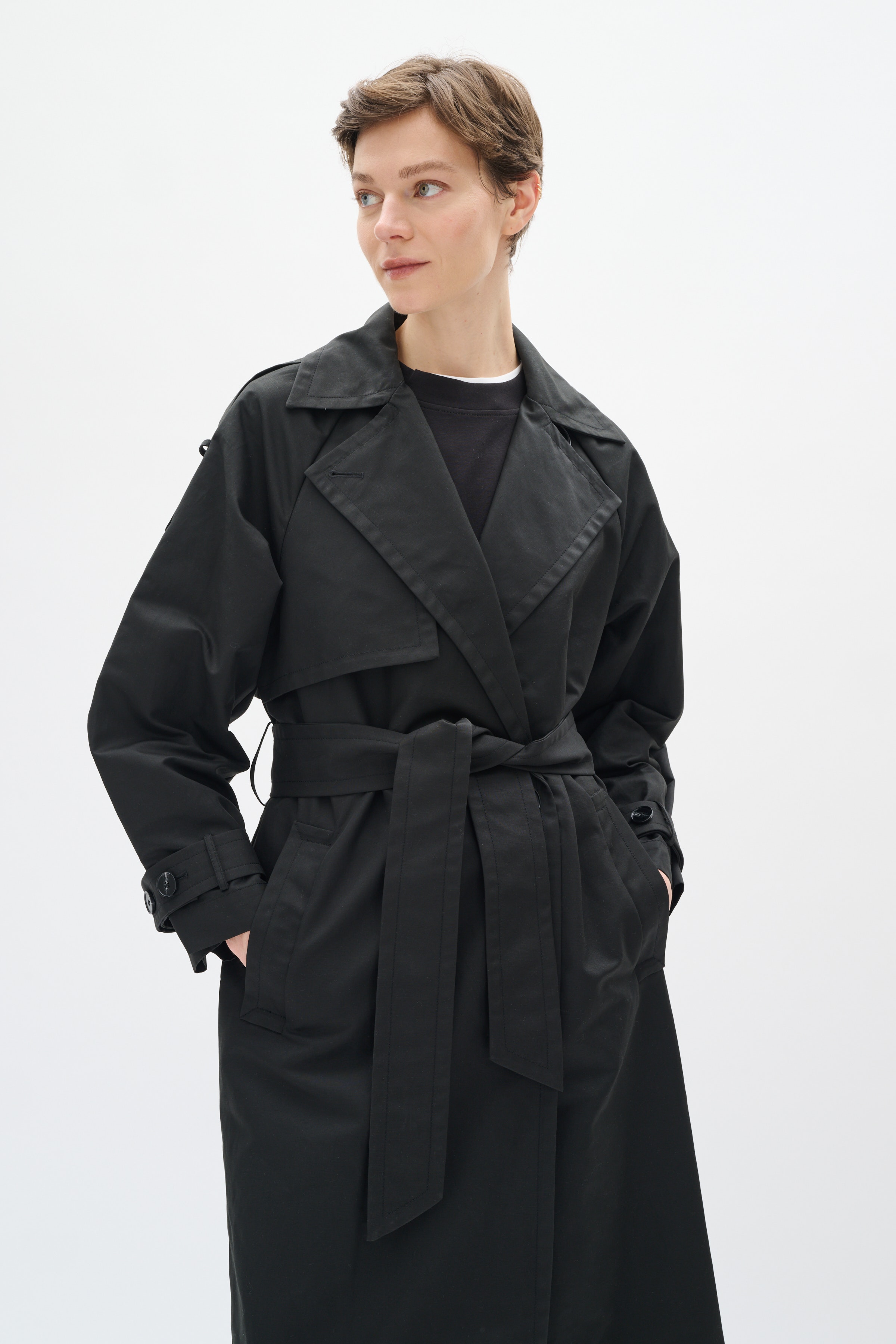 ToiniIW TrenchCoat LOOKBOOK FRONT 30109027-194008