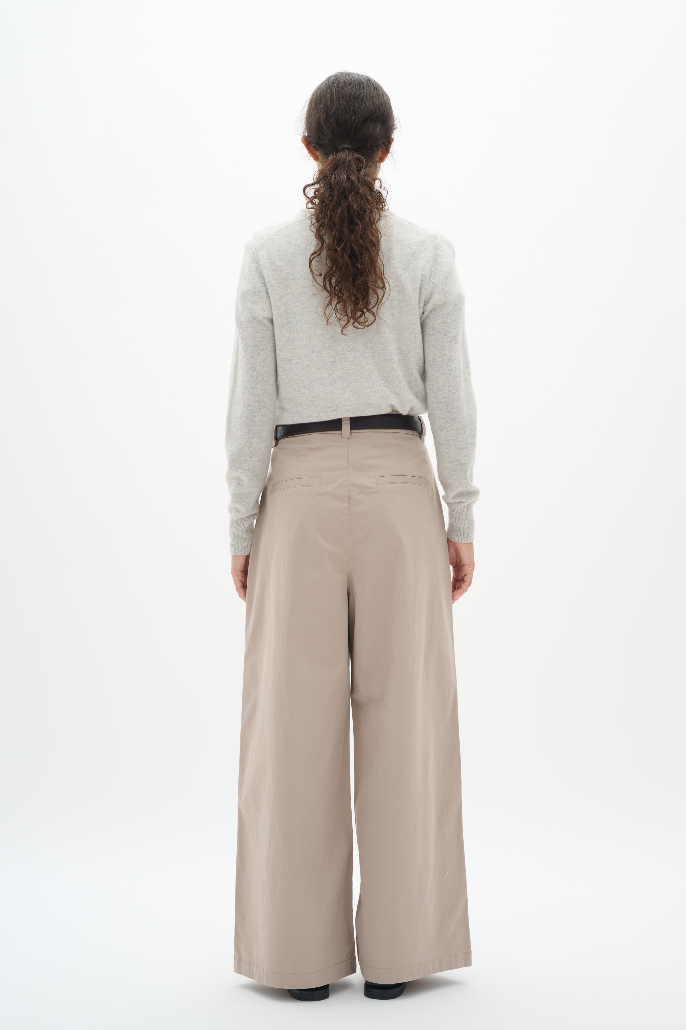 PosyIW Wide Trousers LOOKBOOK BACK 30109167-151506