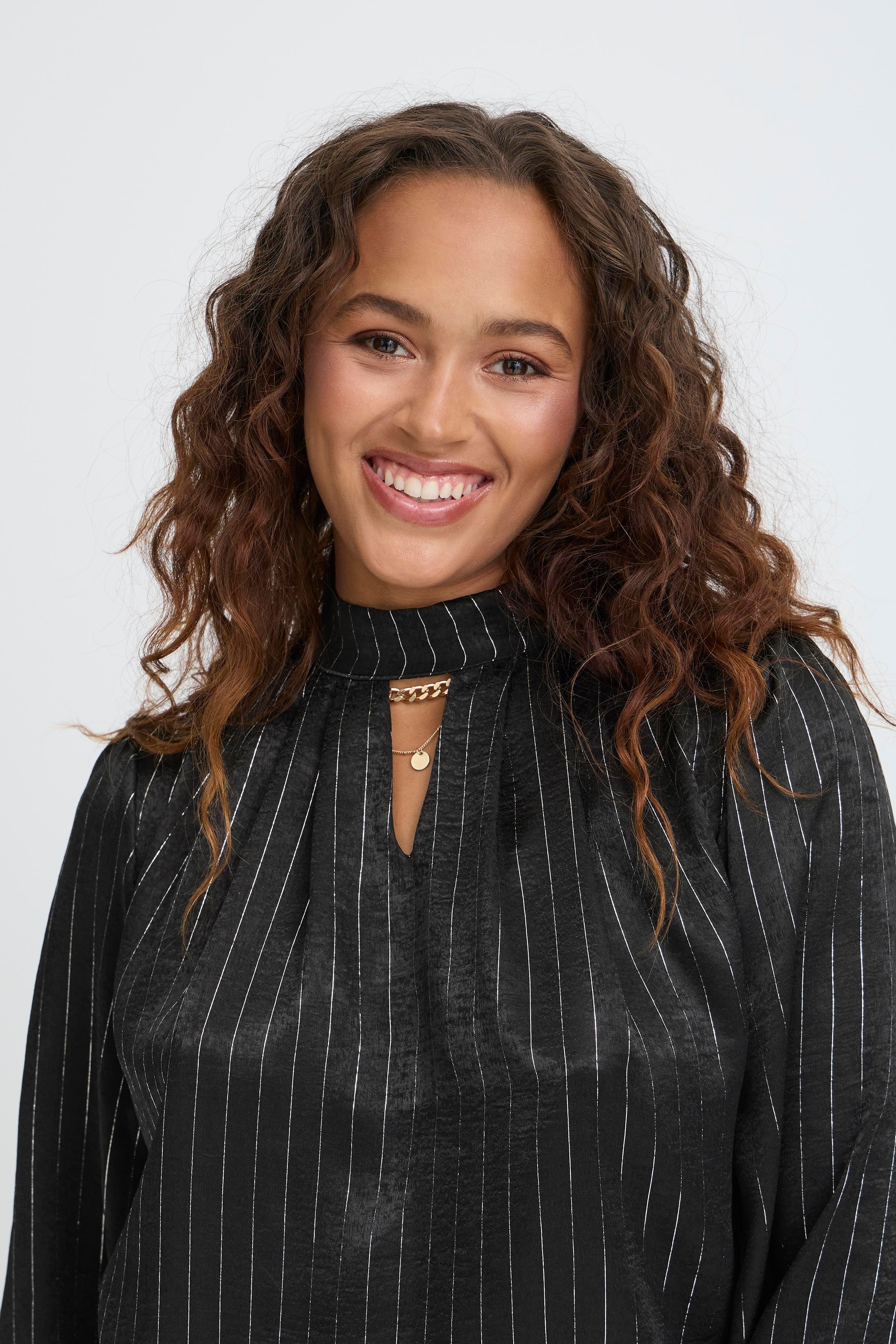 SBDAISY Bluse LOOKBOOK DETAIL 22101116-190303