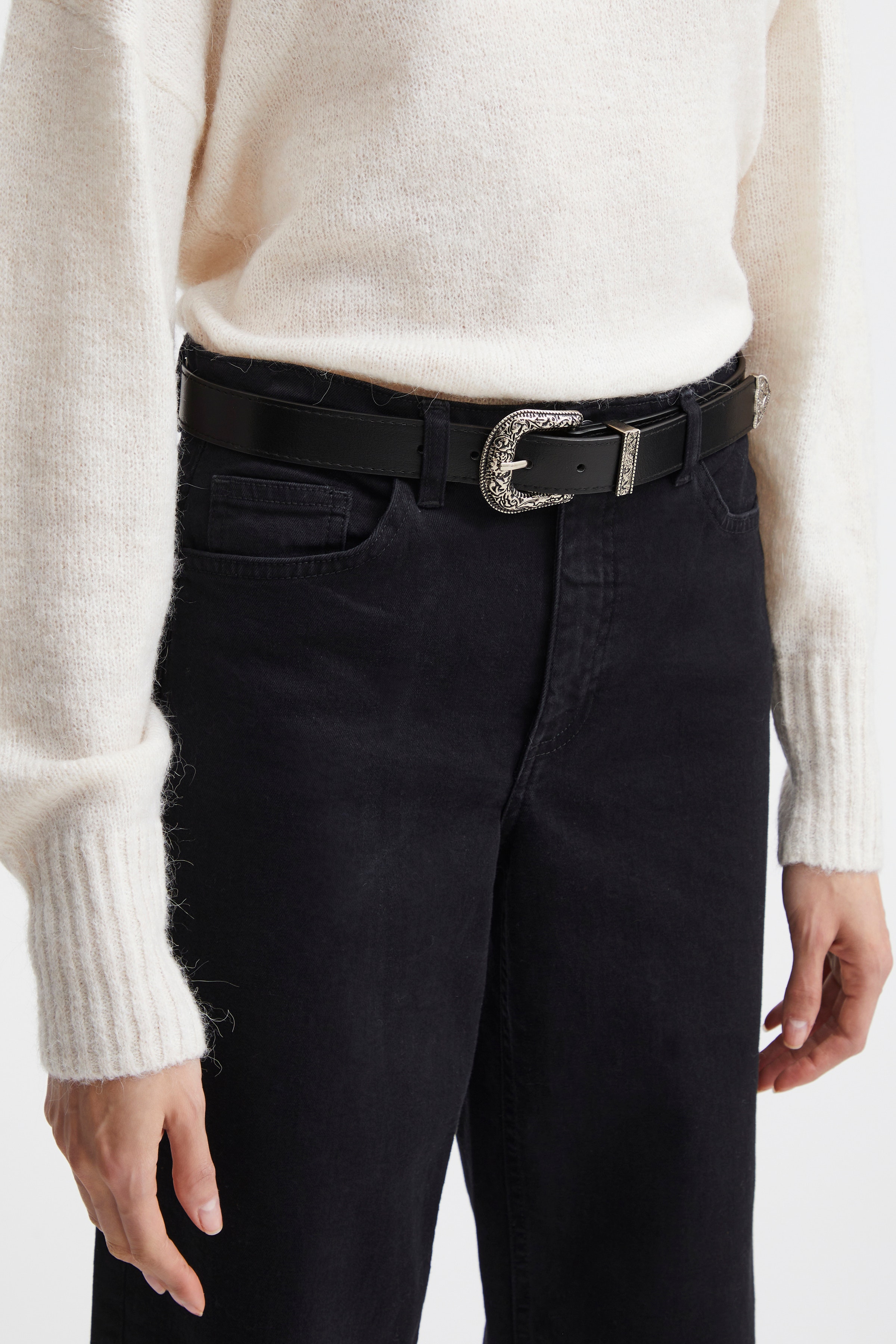 IAGIRTA Belte LOOKBOOK FRONT 20119791-194008