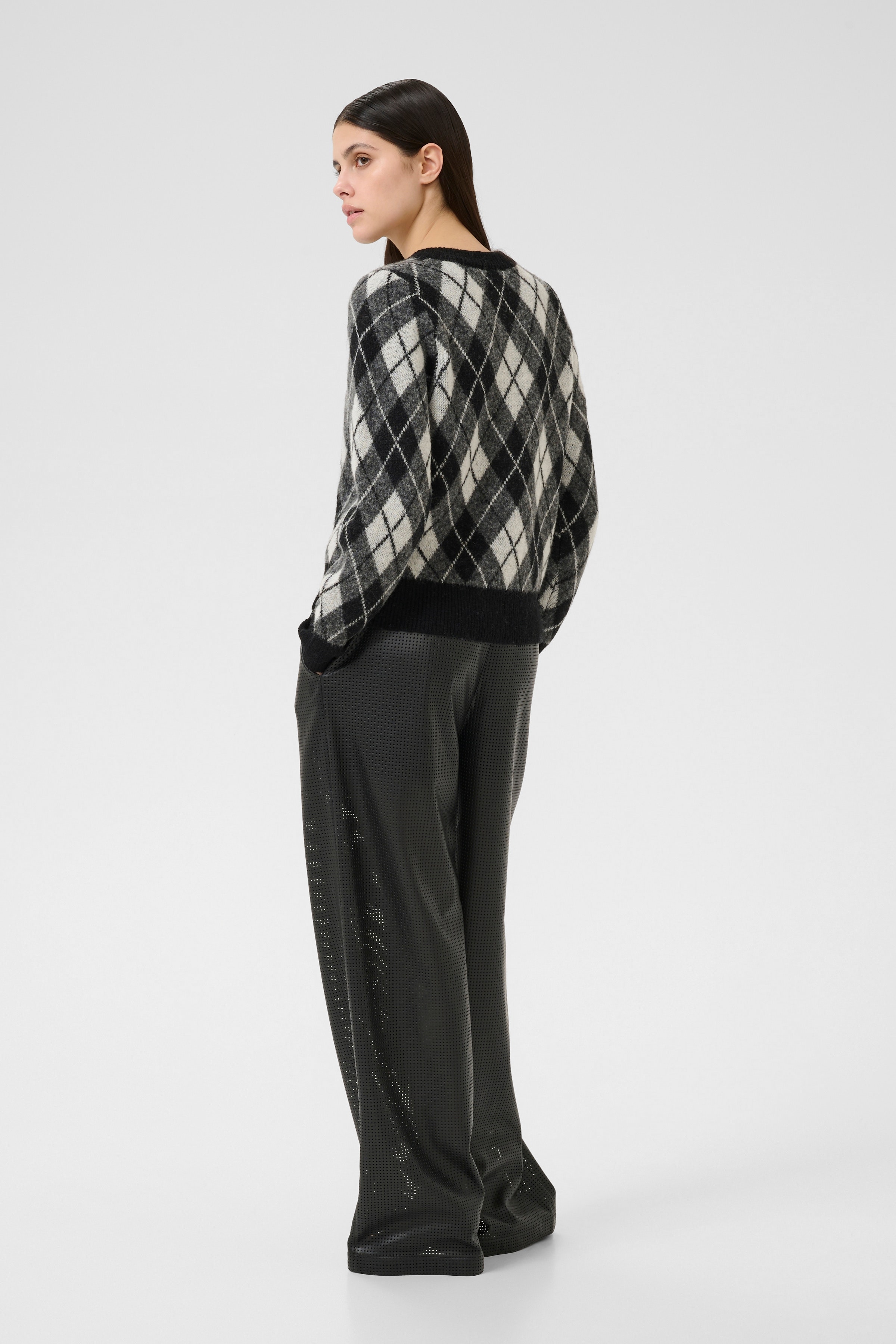 KBConstantine Cardigan LOOKBOOK BACK 10105794-108927