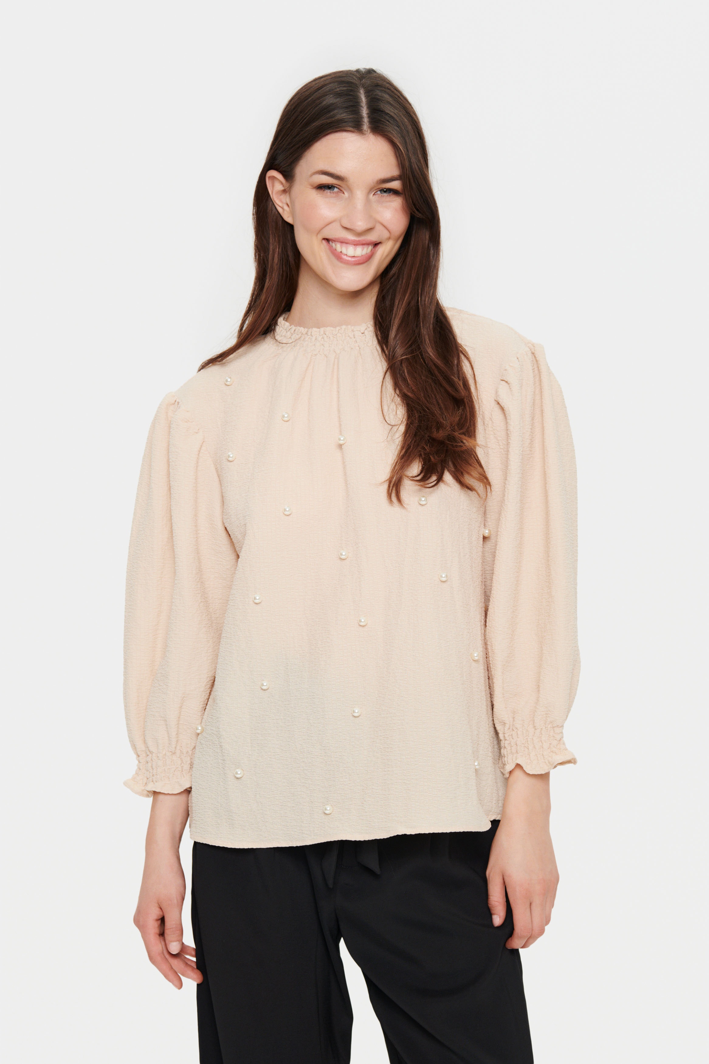 BeniaSZ Blouse LOOKBOOK FRONT 30512909-131308