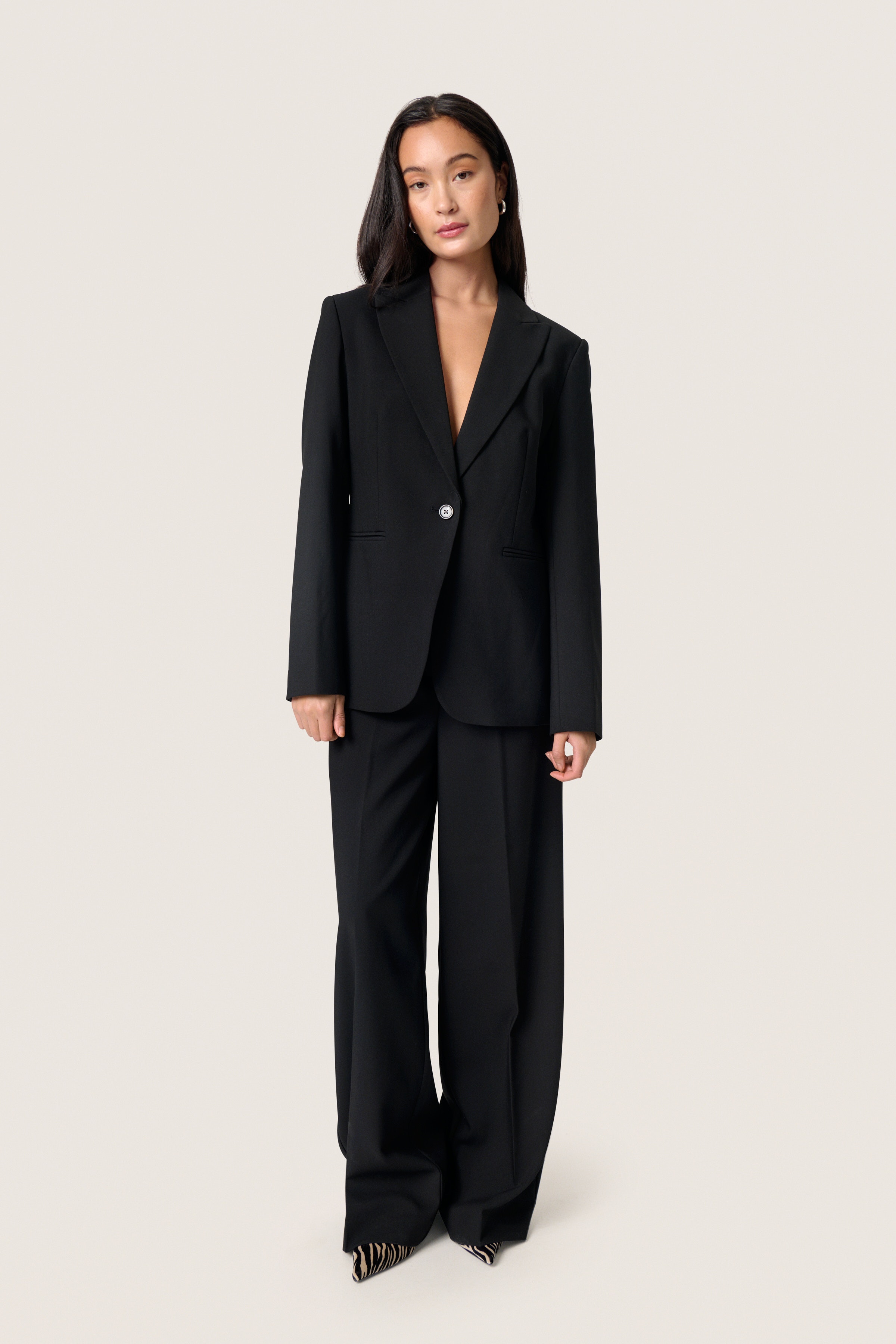 SLCorinne Blazer LOOKBOOK FRONT 30407532-194008