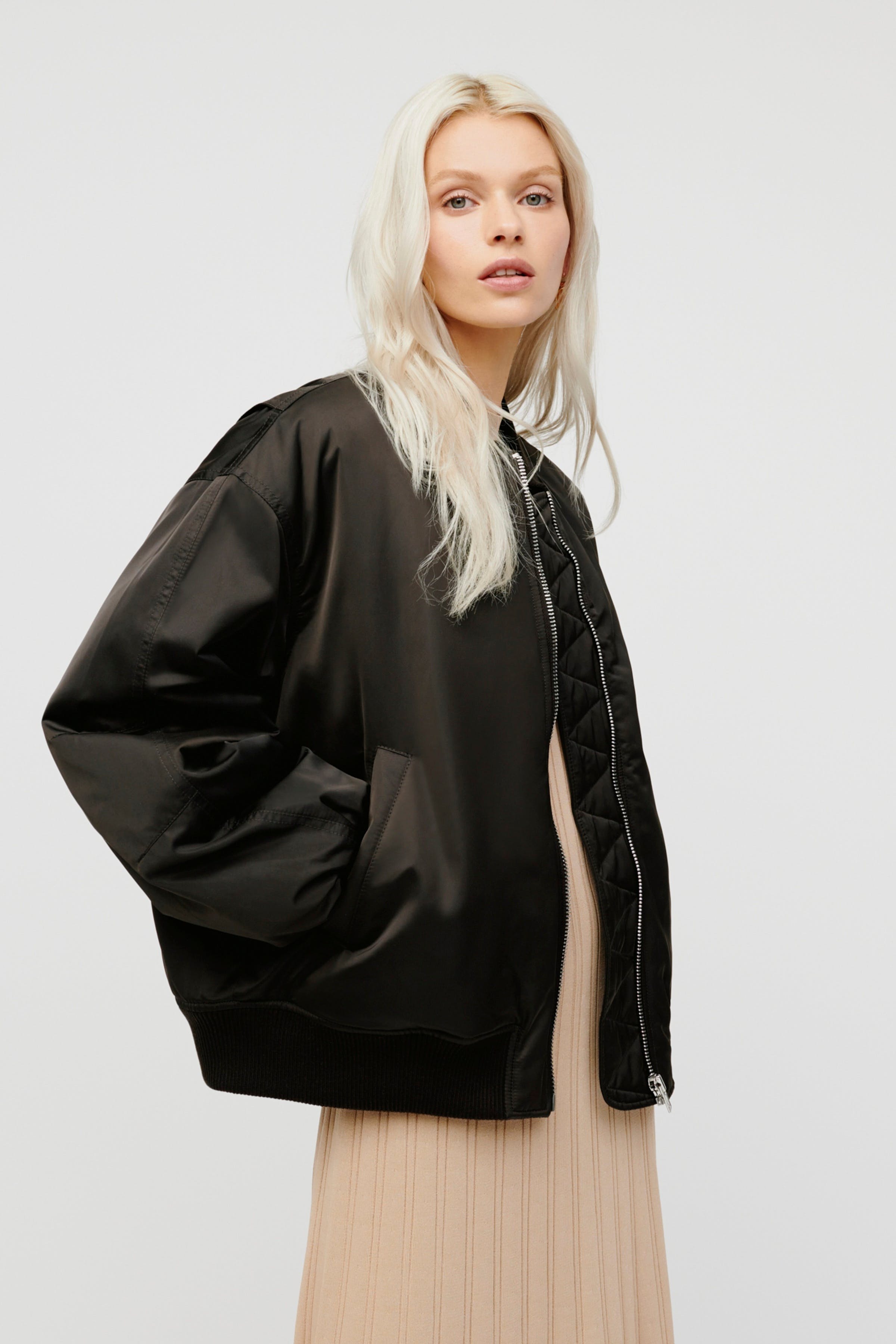 JANE JACKET LOOKBOOK FRONT 30600420-BR291