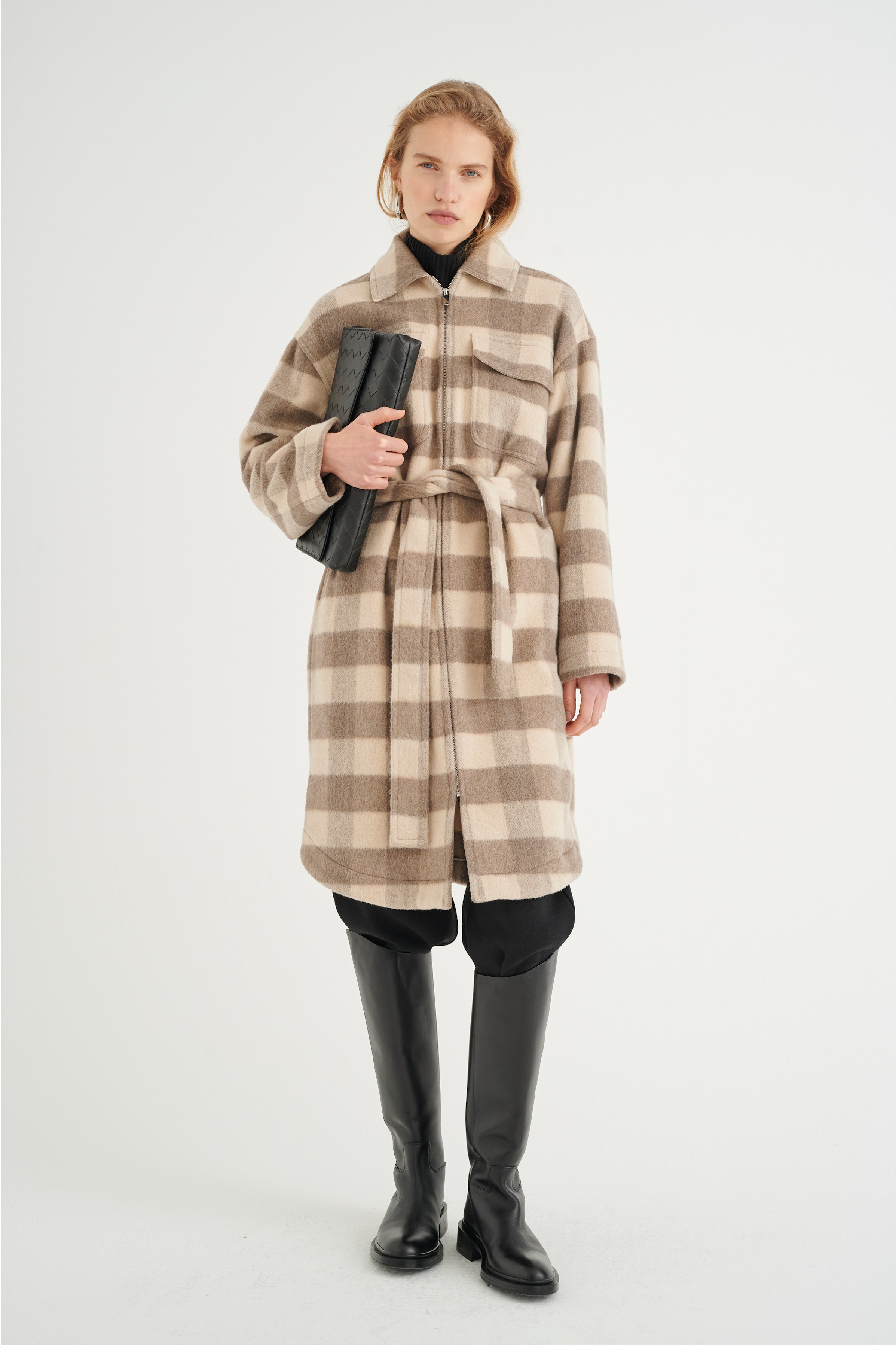 FlynIW Jas LOOKBOOK FRONT 30106920-300534