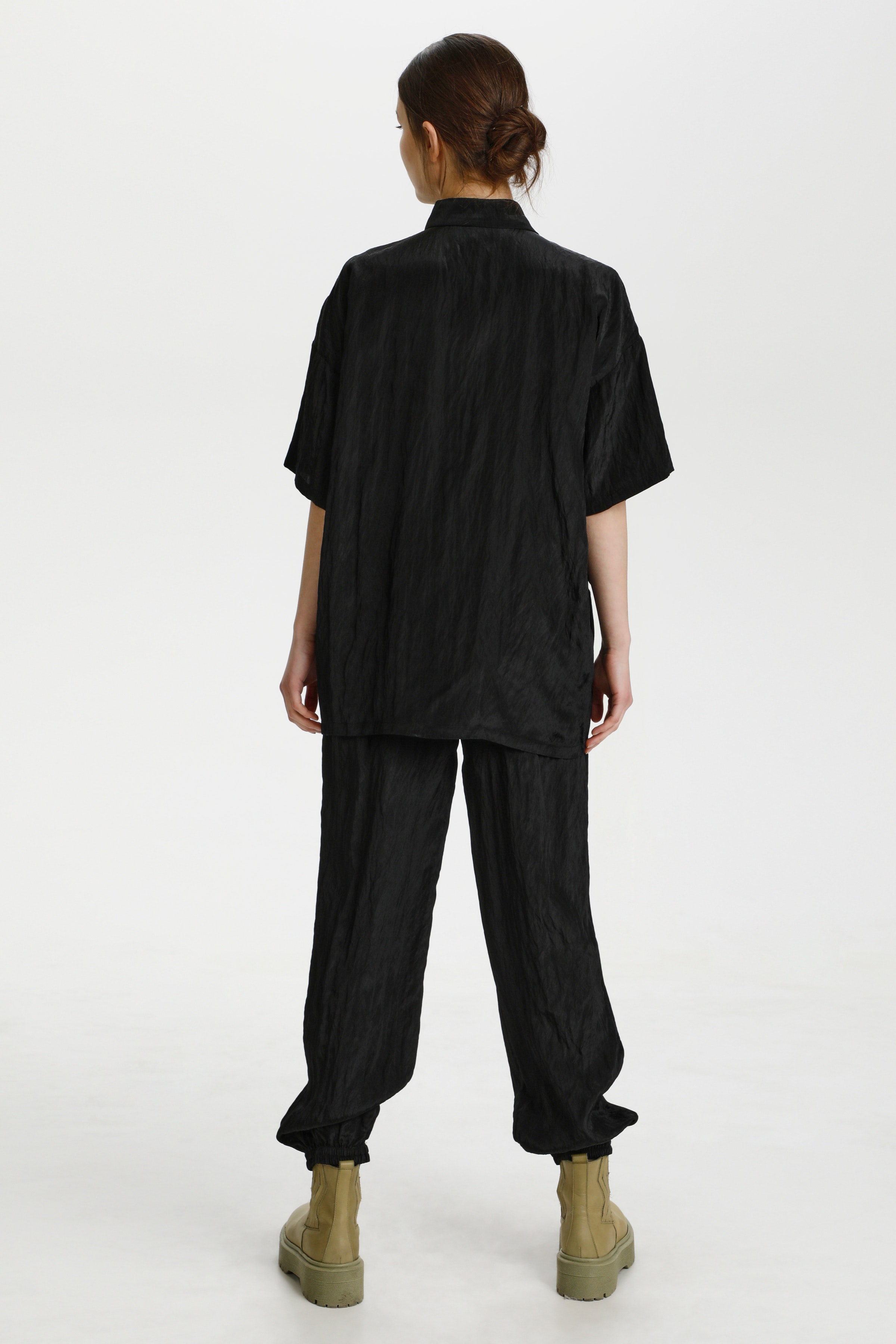 CleoGZ HW Pants LOOKBOOK BACK 10905376-100017