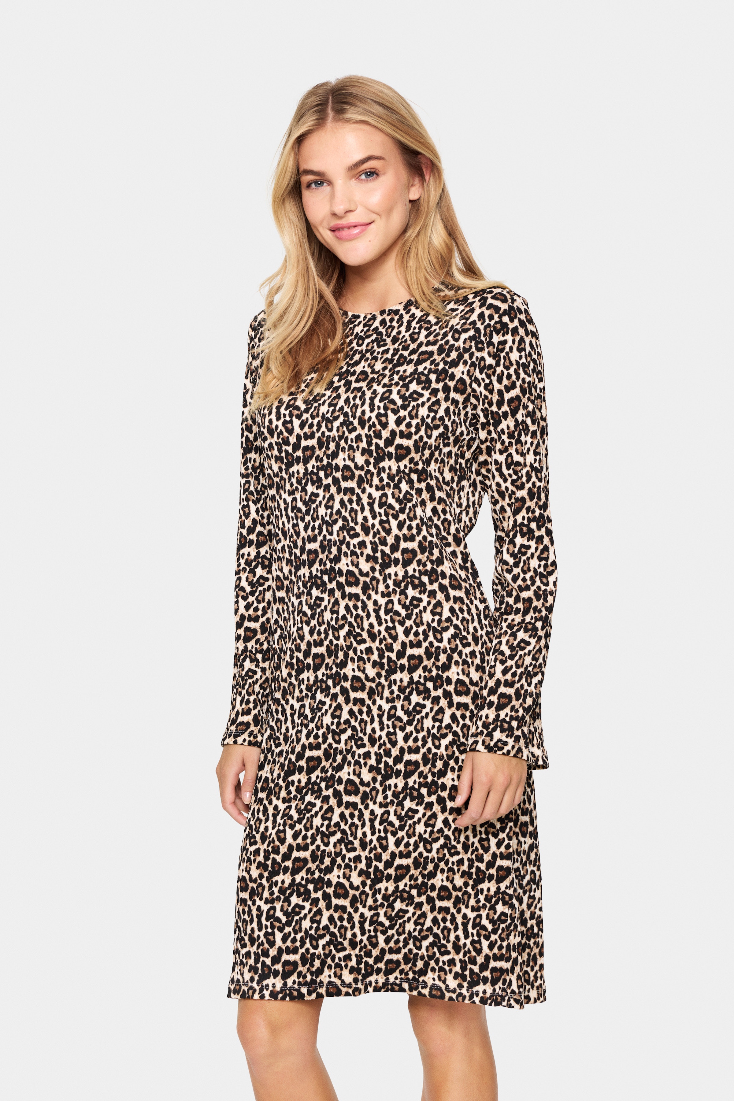 IlyssaSZ Leopard Kleid LOOKBOOK FRONT 30513752-302839