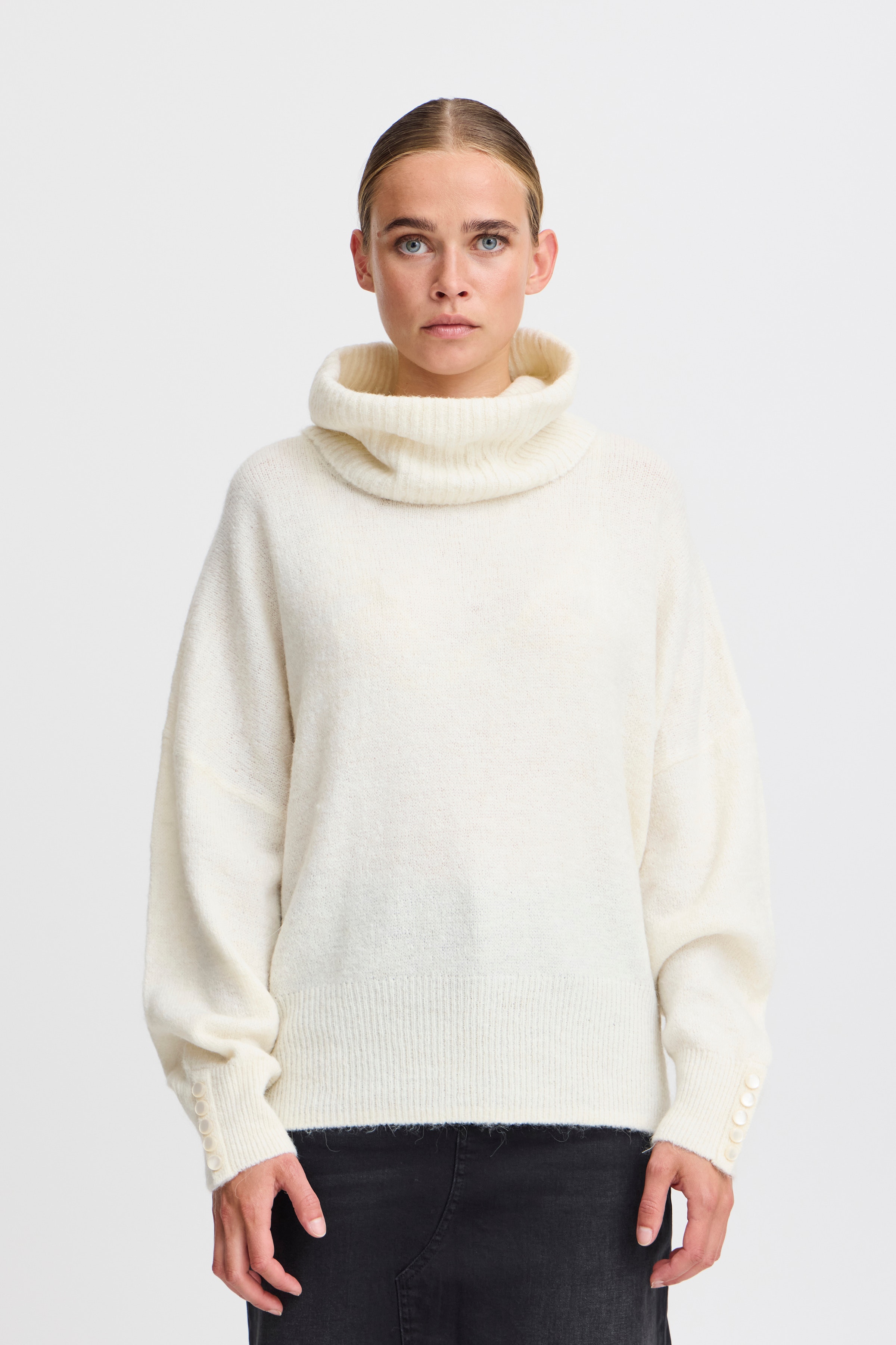 IHKAMARA Pullover LOOKBOOK FRONT 20121996-114201