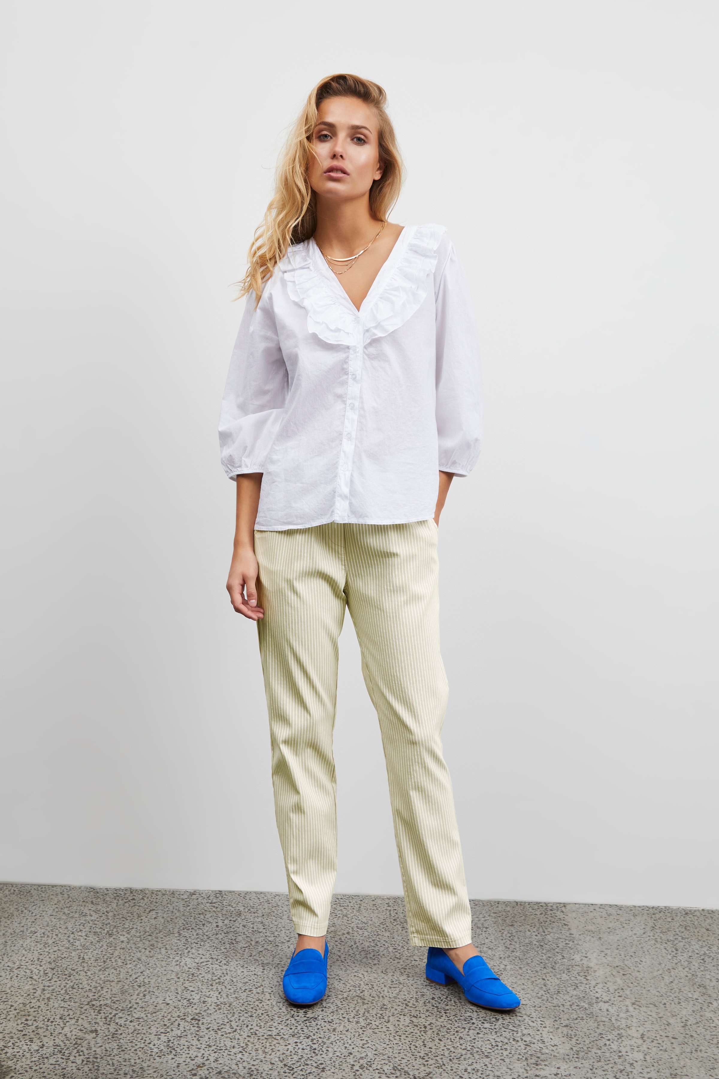 SBLINEAR Trousers LOOKBOOK FRONT 22100213-130907