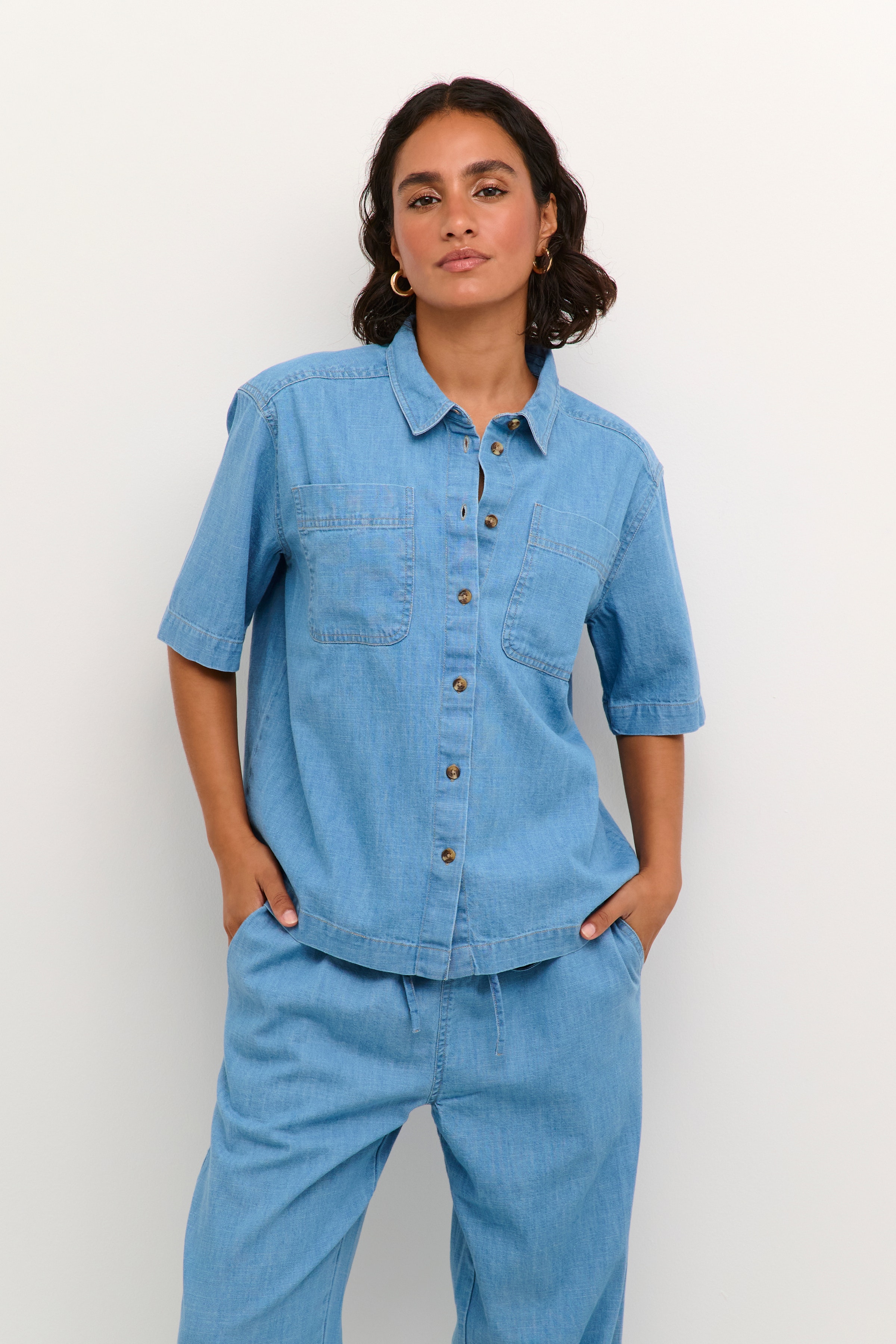 KAlouise Denim Skjorte LOOKBOOK FRONT 10508517-105707