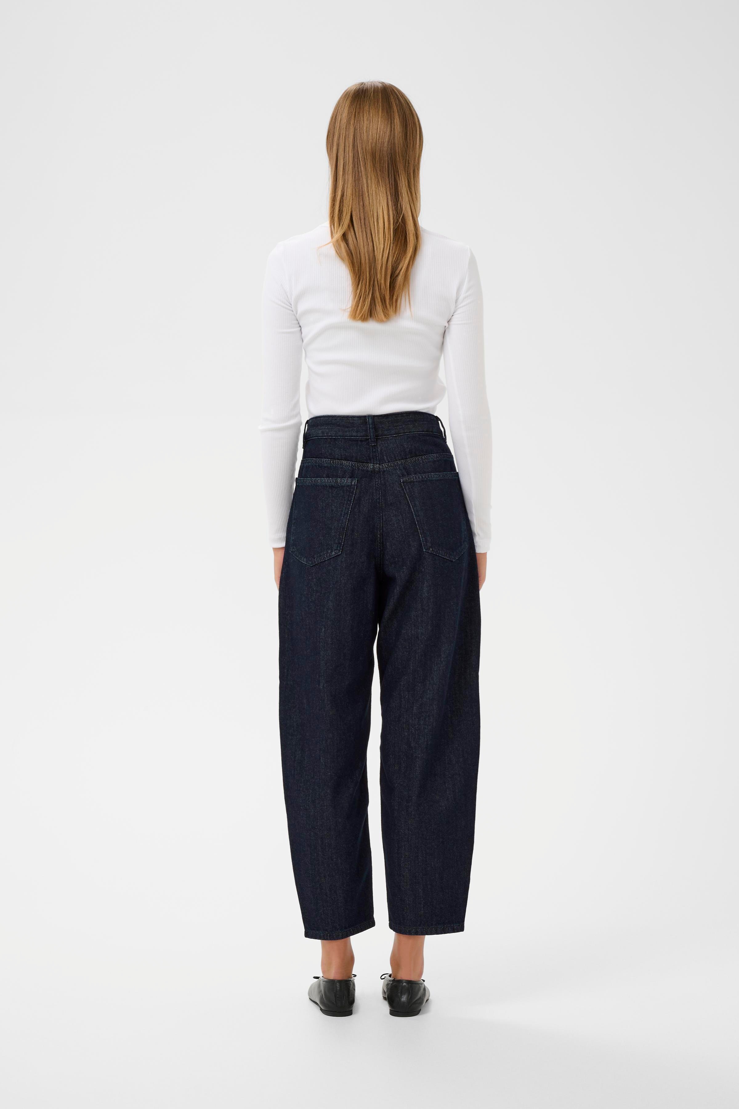 KarfinaIW Jeans LOOKBOOK FRONT 30111189-300013