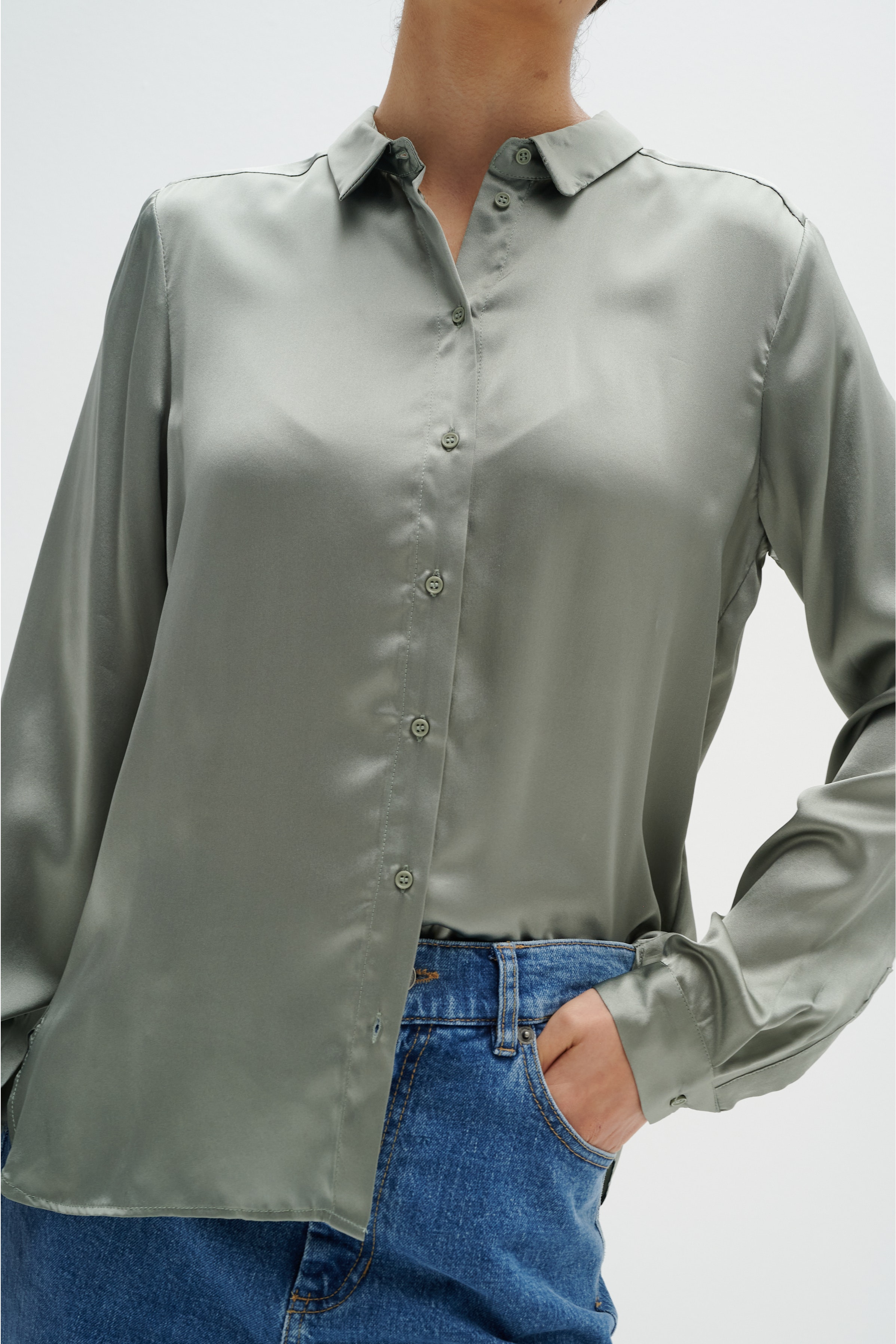 LeonoreIW Silk Shirt Premium LOOKBOOK DETAIL 30104237-301983