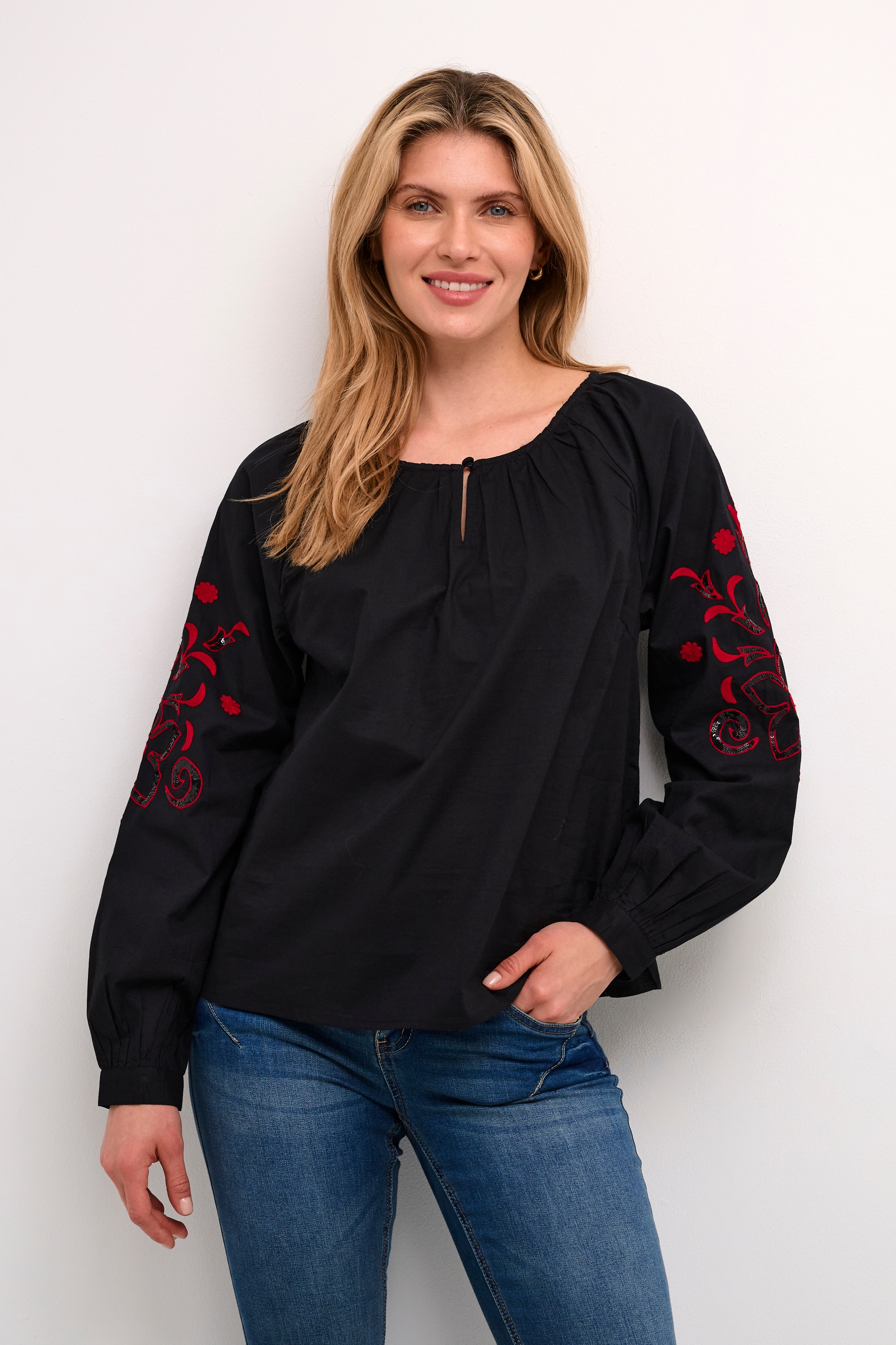 CRWenni Blouse LOOKBOOK FRONT 10613262-100120