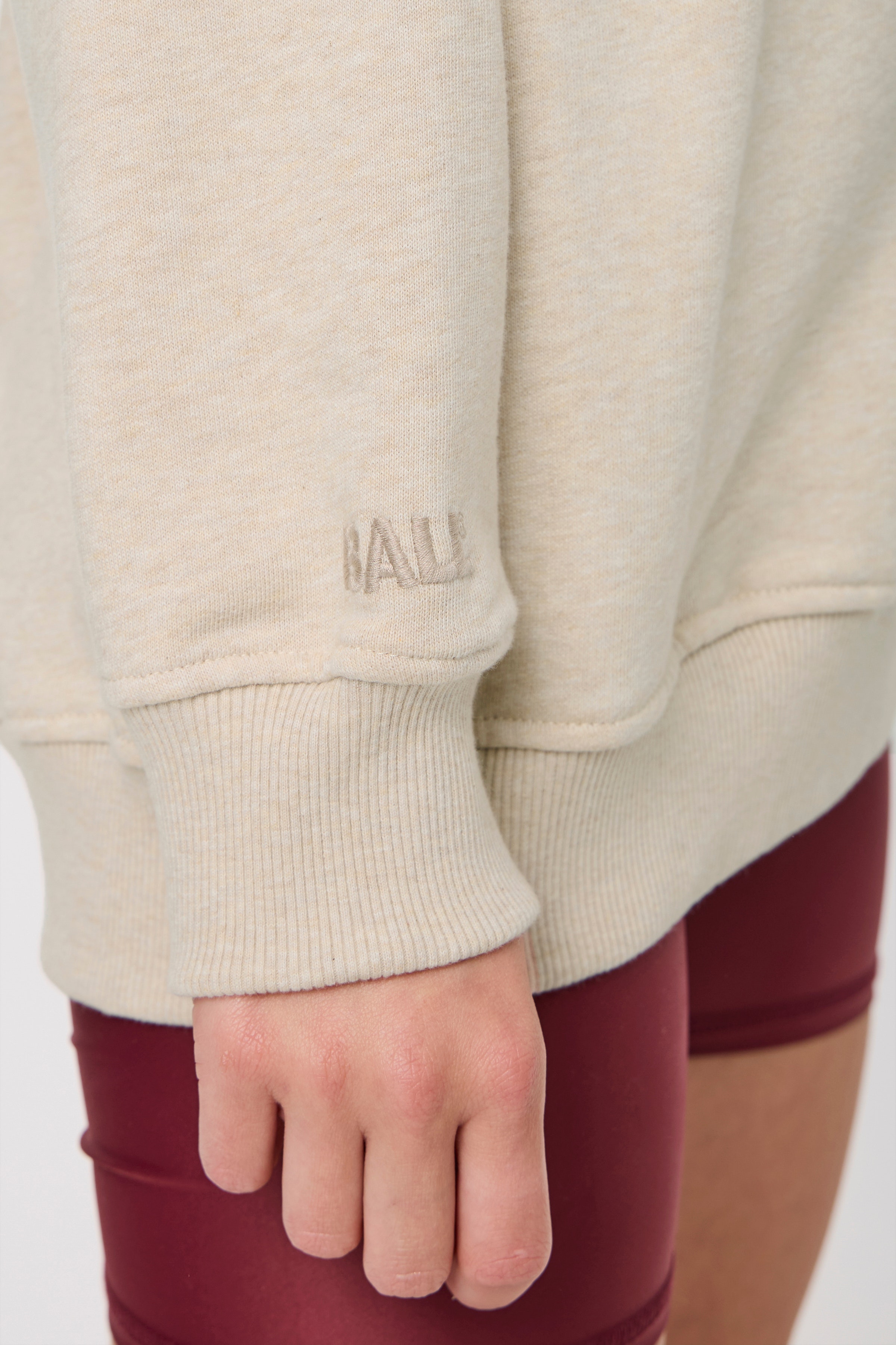 L. TAYLOR SWEATSHIRT LOOKBOOK DETAIL 50400052-1411181