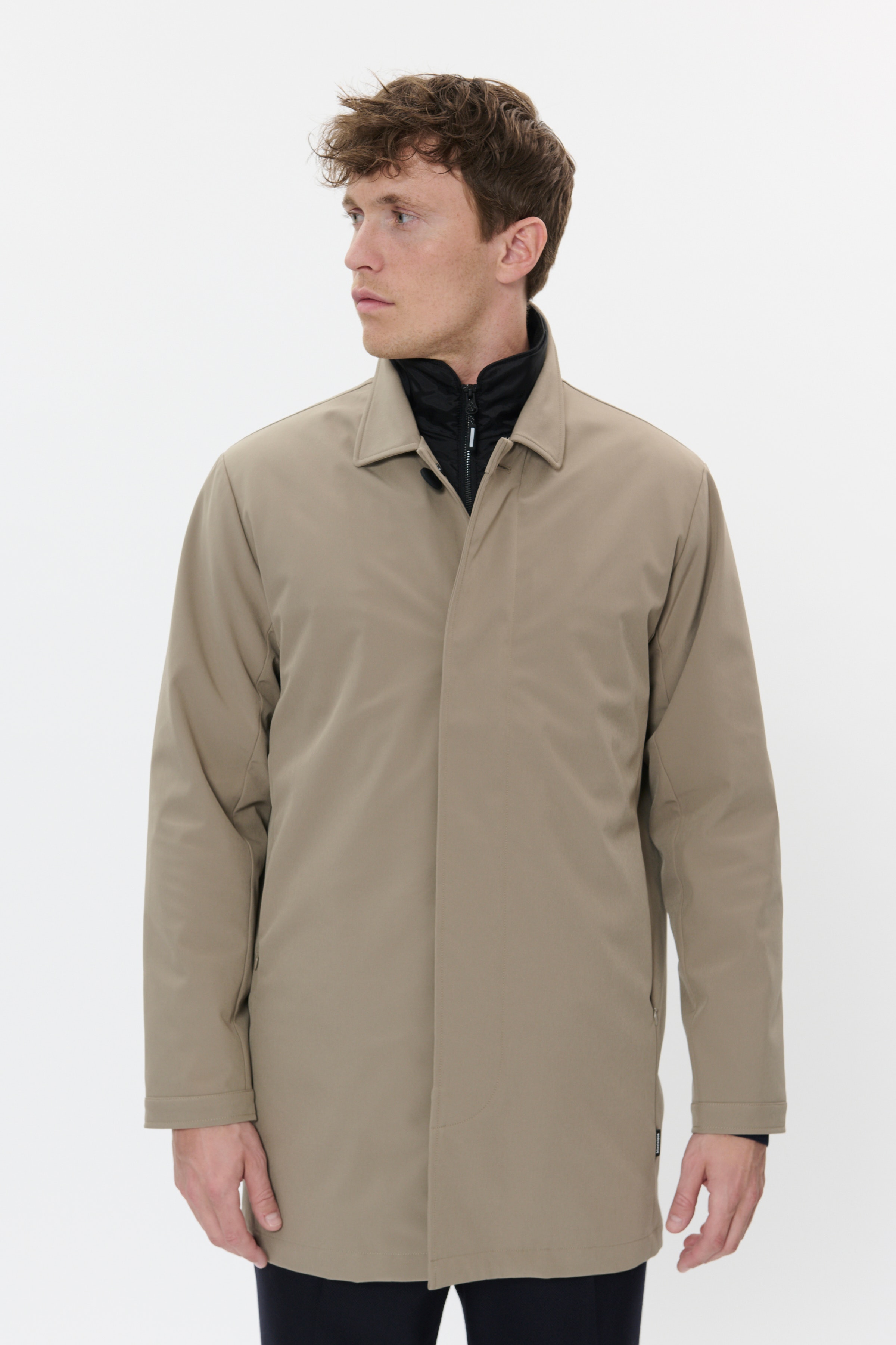 Philman Mantel LOOKBOOK FRONT 30203863-181110