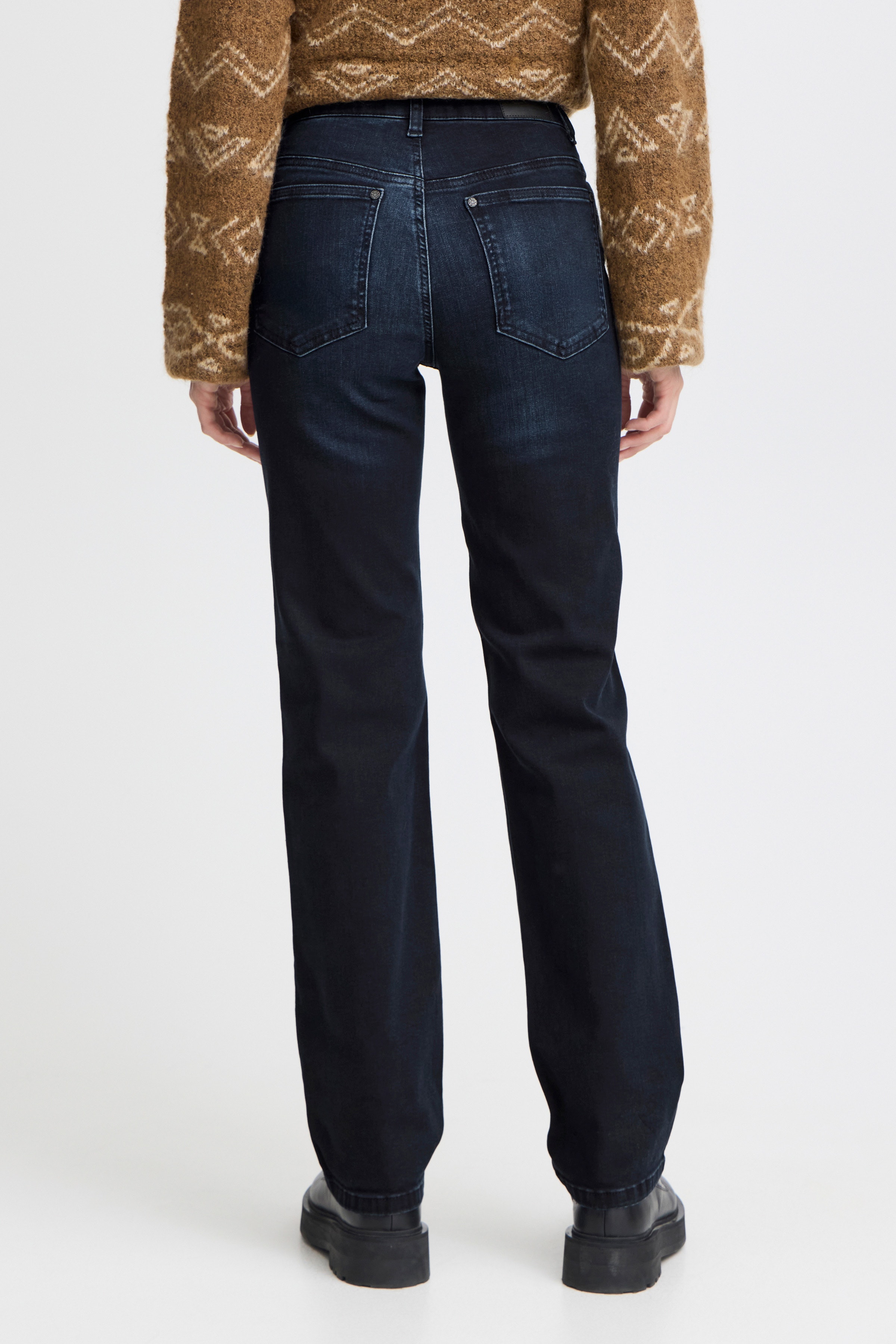 PZCARLY HW Jeans W Deco Straight Leg LOOKBOOK BACK 50208258-201334