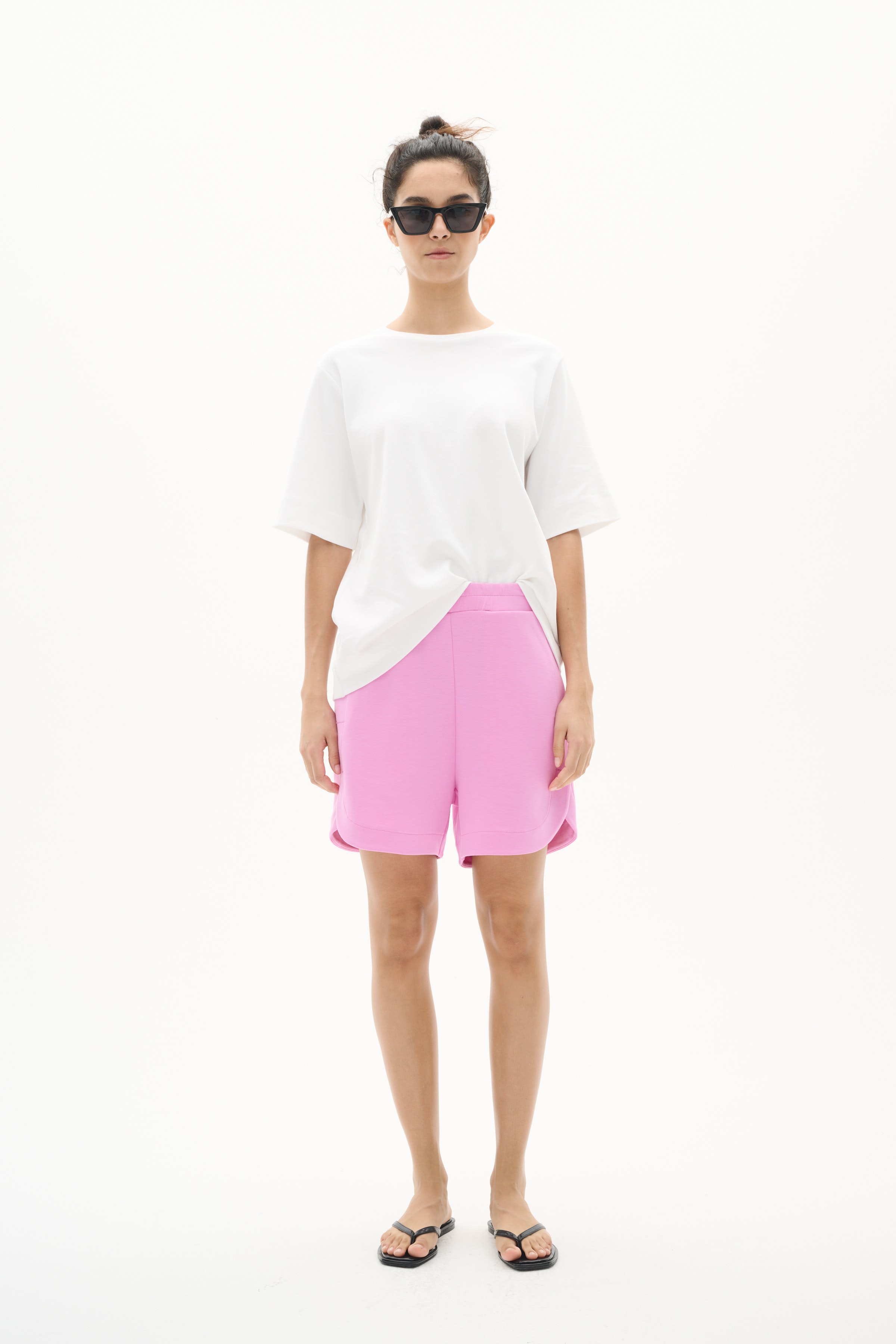 HenniehIW Shorts LOOKBOOK FRONT 30110370-163118