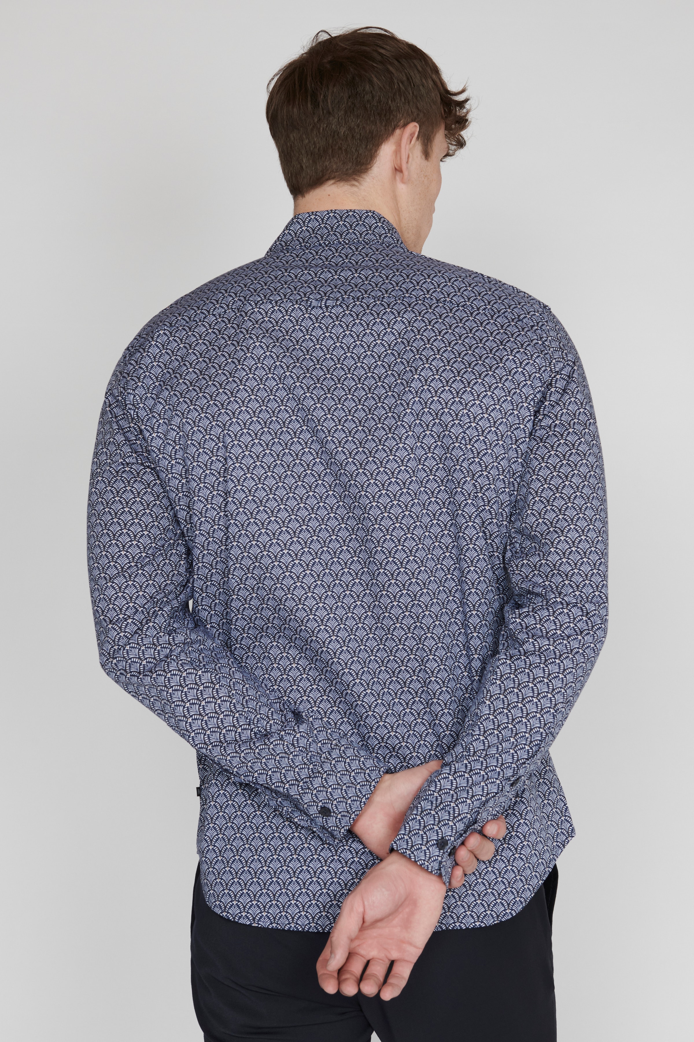 MAtrostol Shirt LOOKBOOK BACK 30206992-194011