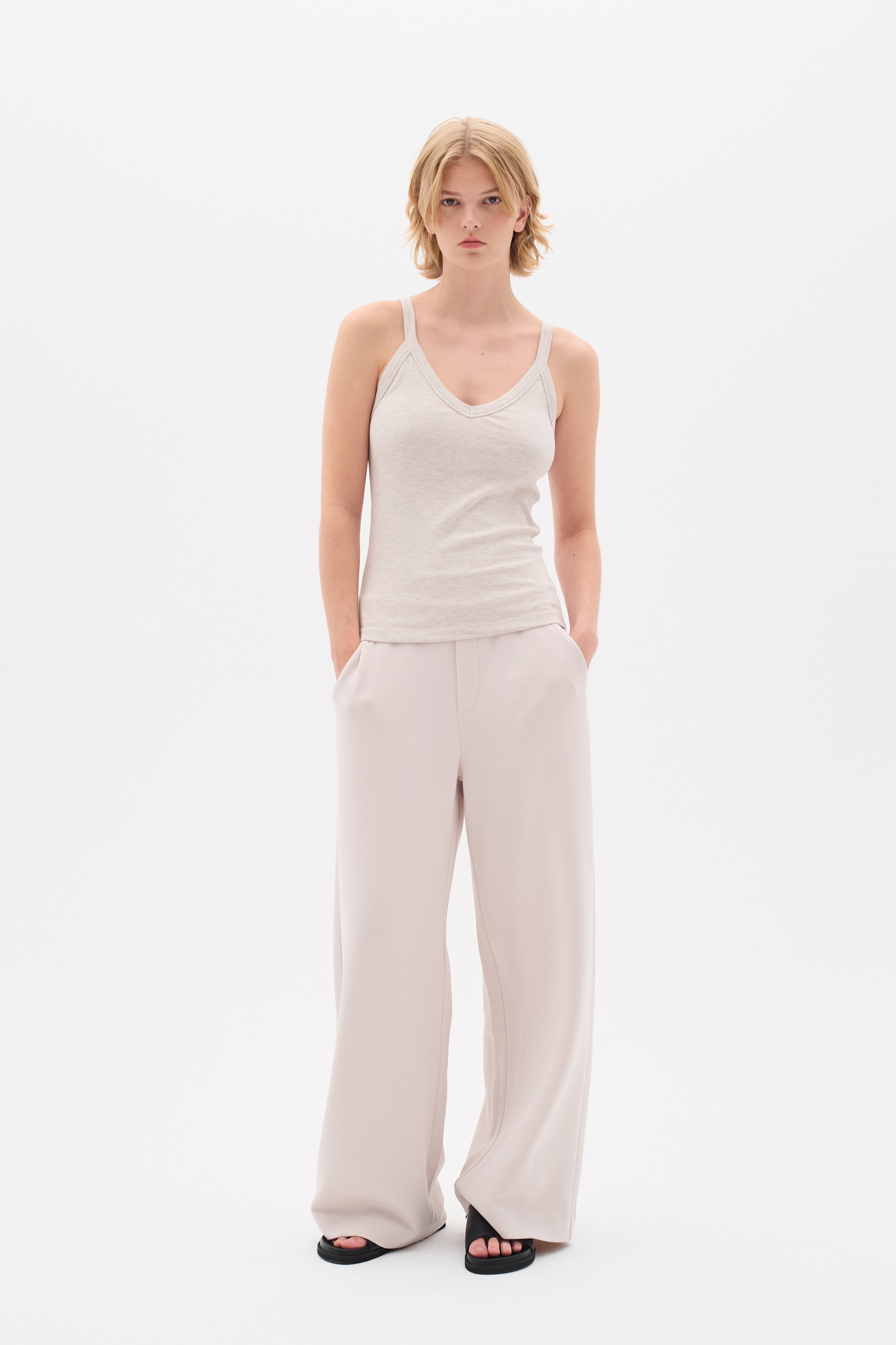 GincentIW Trousers LOOKBOOK FRONT 30108653-130400