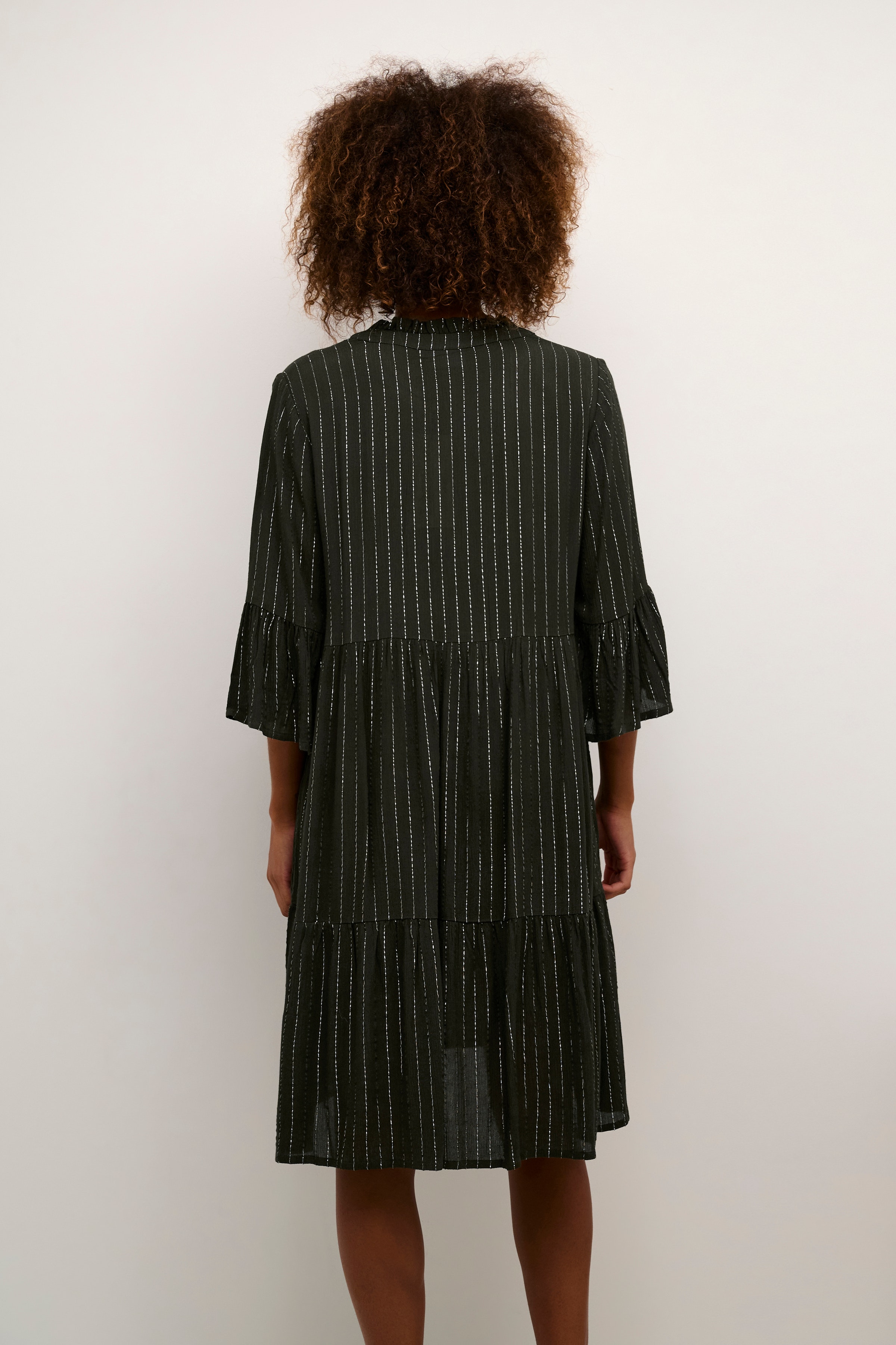 KAliv Glimmerkjole LOOKBOOK FRONT 10552164-105095